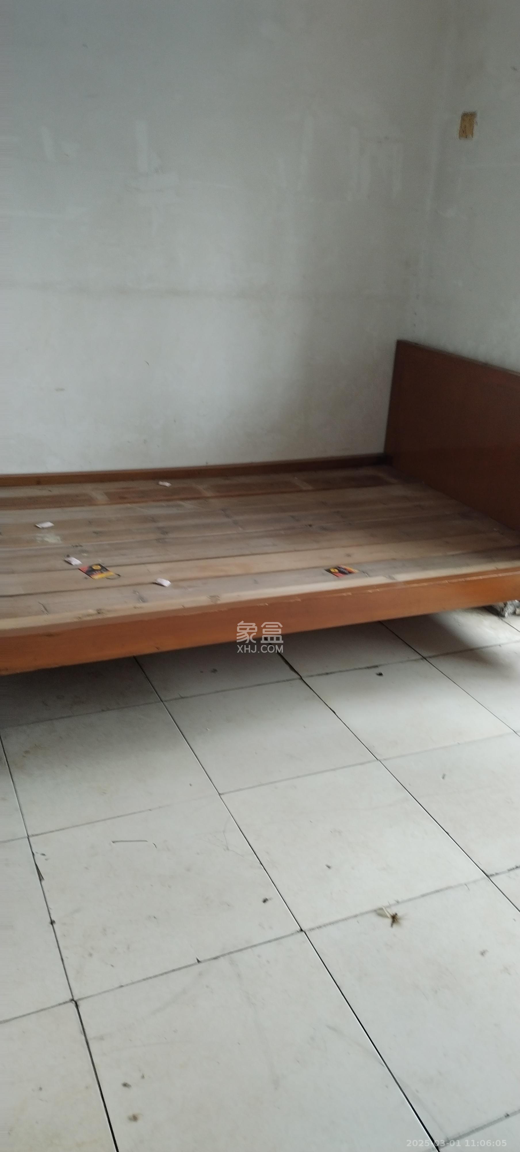 红星糖酒城 8室1厅1卫 1000.0元/月 红星糖酒城 8室1厅1卫 1000.0元/月室内图