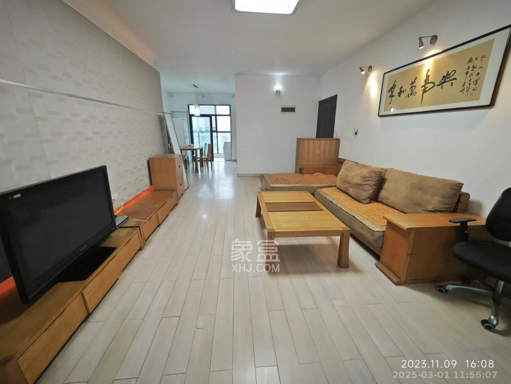 金凤滩家园 3室2厅2卫 2600.0元/月 金凤滩家园 3室2厅2卫 2600.0元/月室内图