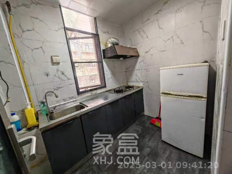 湘农桥社区  2室2厅1卫   2000.00元/月室内图