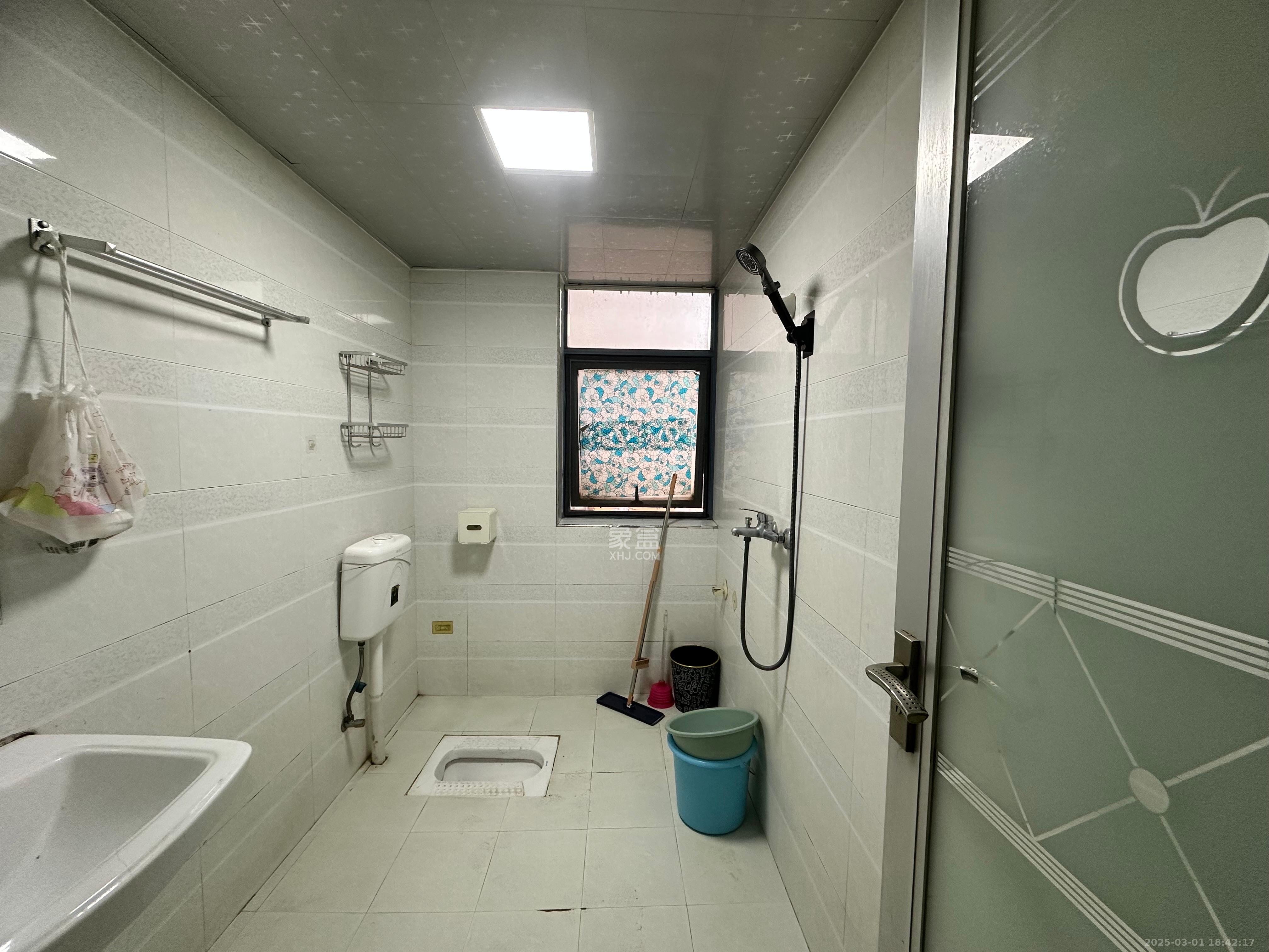 标志浪漫满屋（枫景公寓）  2室2厅1卫   1800.00元/月室内图