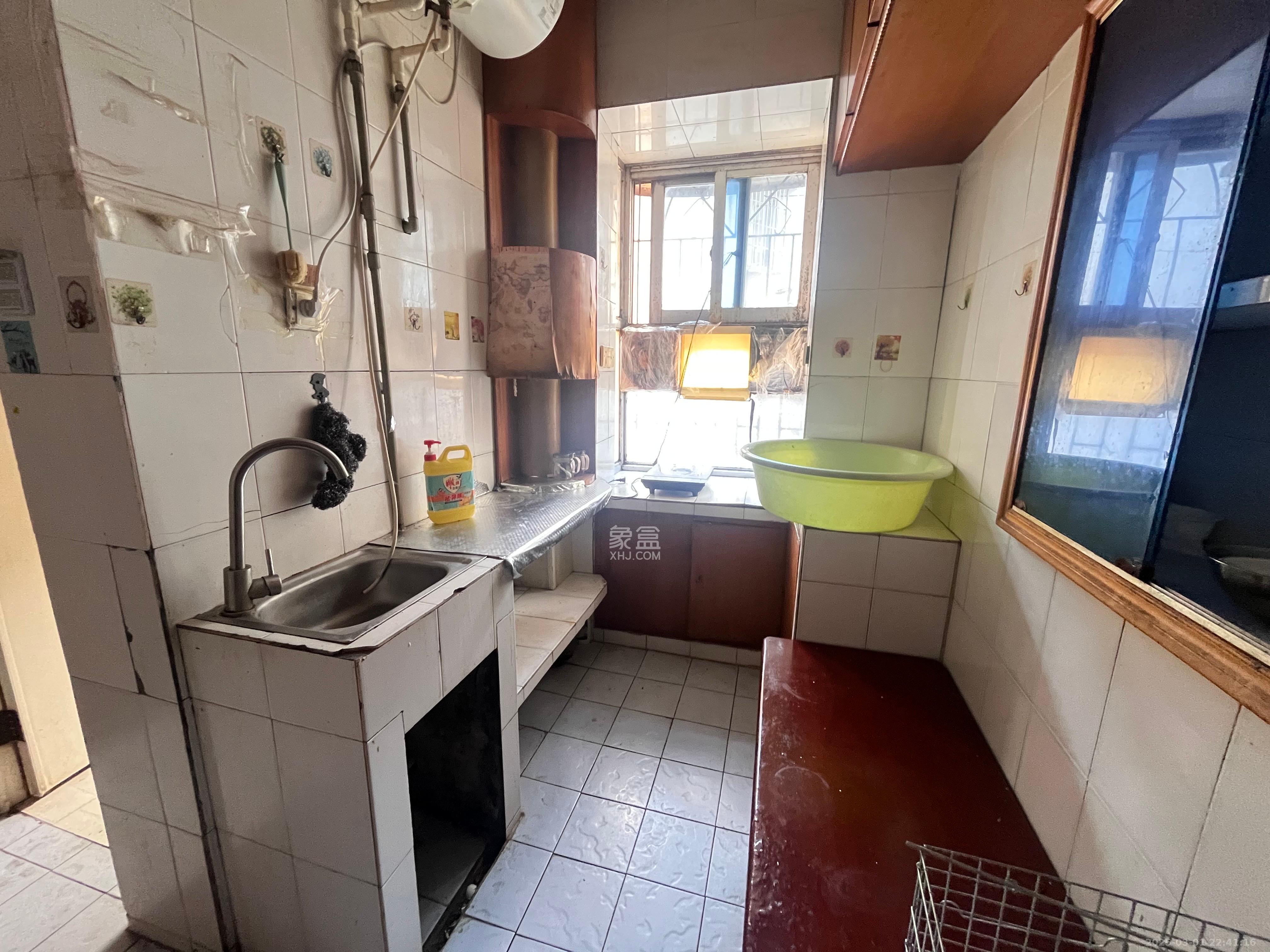 谢家冲  2室2厅1卫    880.0元/月 谢家冲  2室2厅1卫    880.0元/月室内图