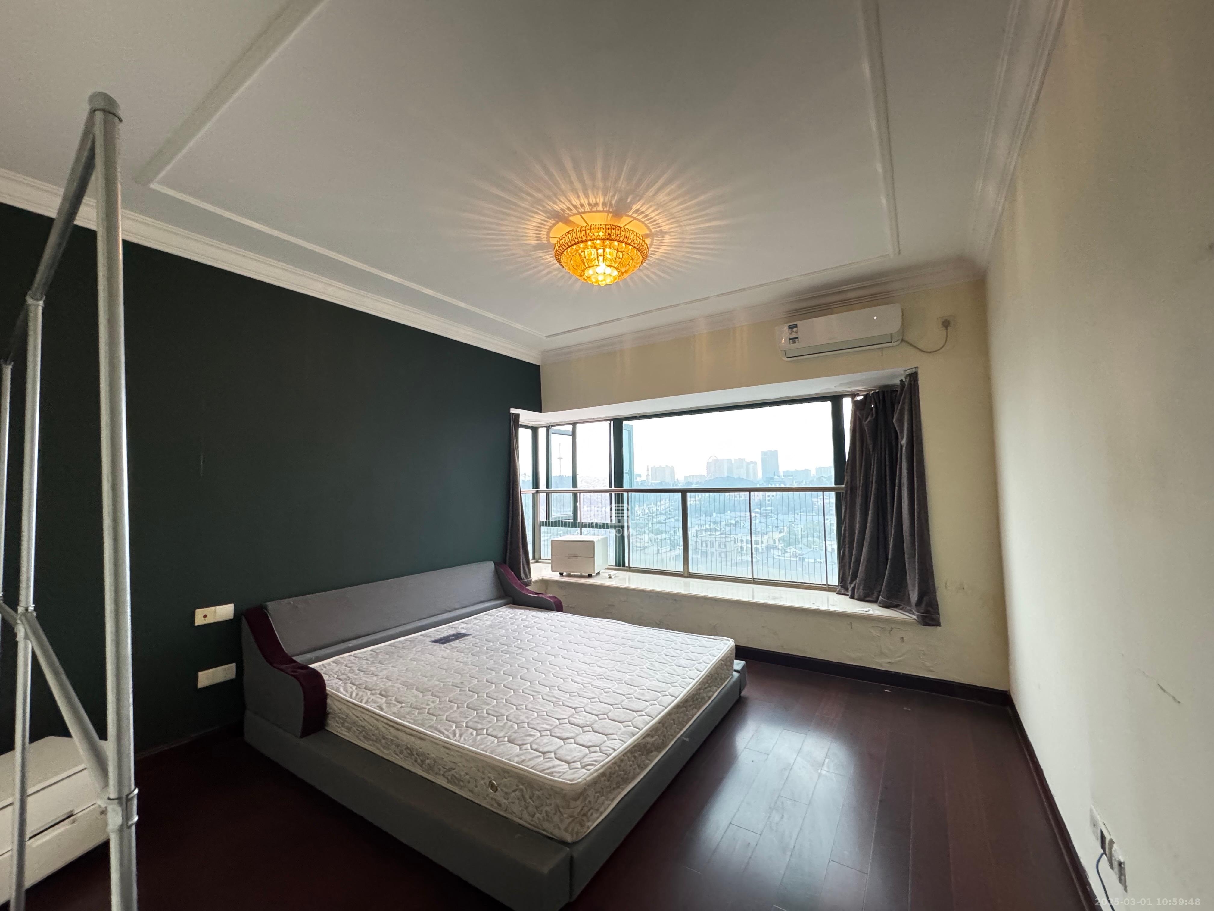 恒大雅苑 3室2厅2卫 2500.0元/月 恒大雅苑 3室2厅2卫 2500.0元/月室内图