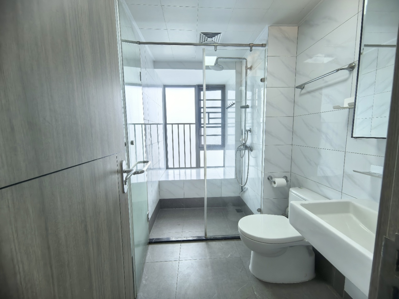 华侨城曦海岸1期 3室2厅2卫 189.0万 华侨城曦海岸1期 3室2厅2卫 189.0万室内图