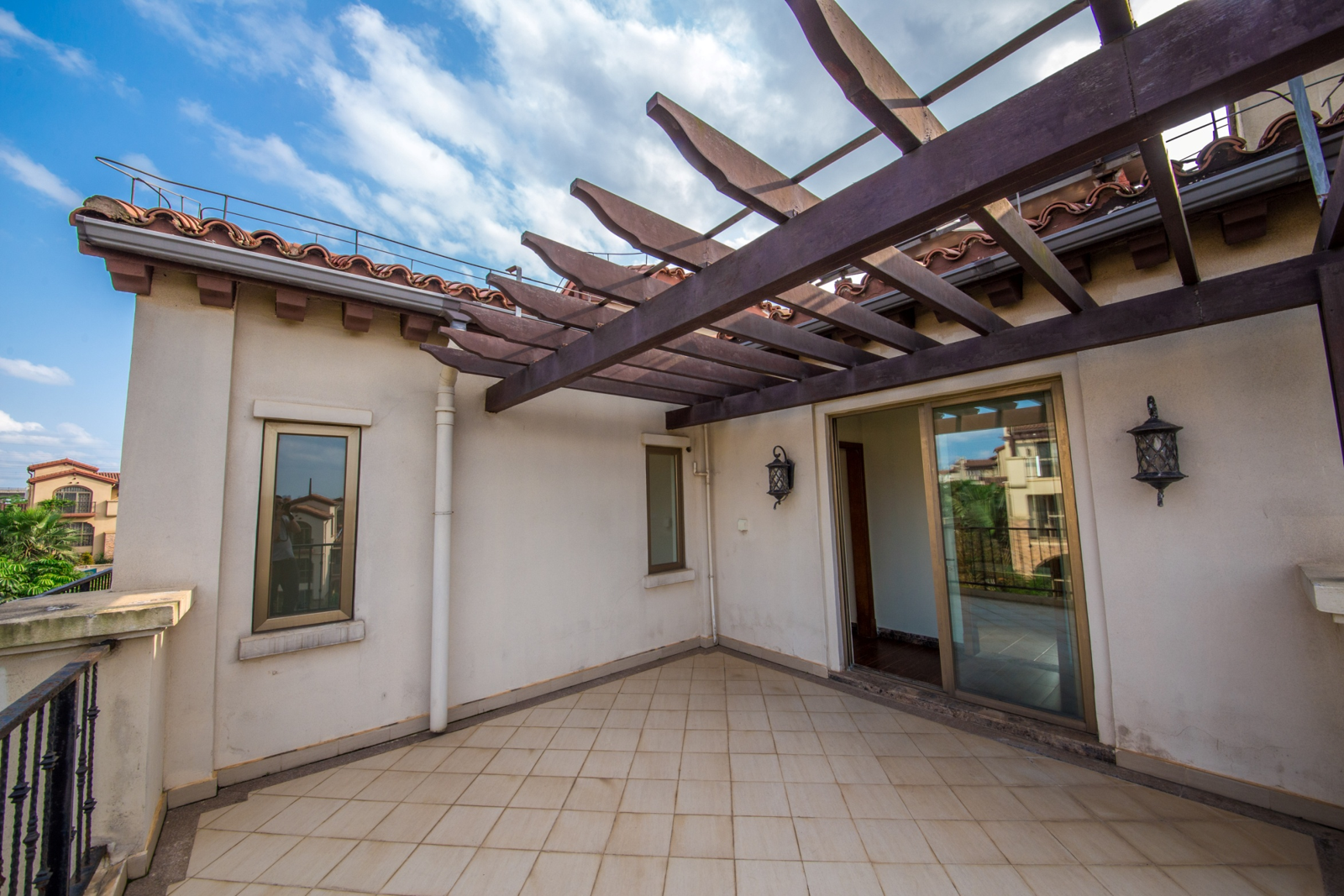 富力盈溪谷 5室2厅2卫 750.0万 富力盈溪谷 5室2厅2卫 750.0万室内图