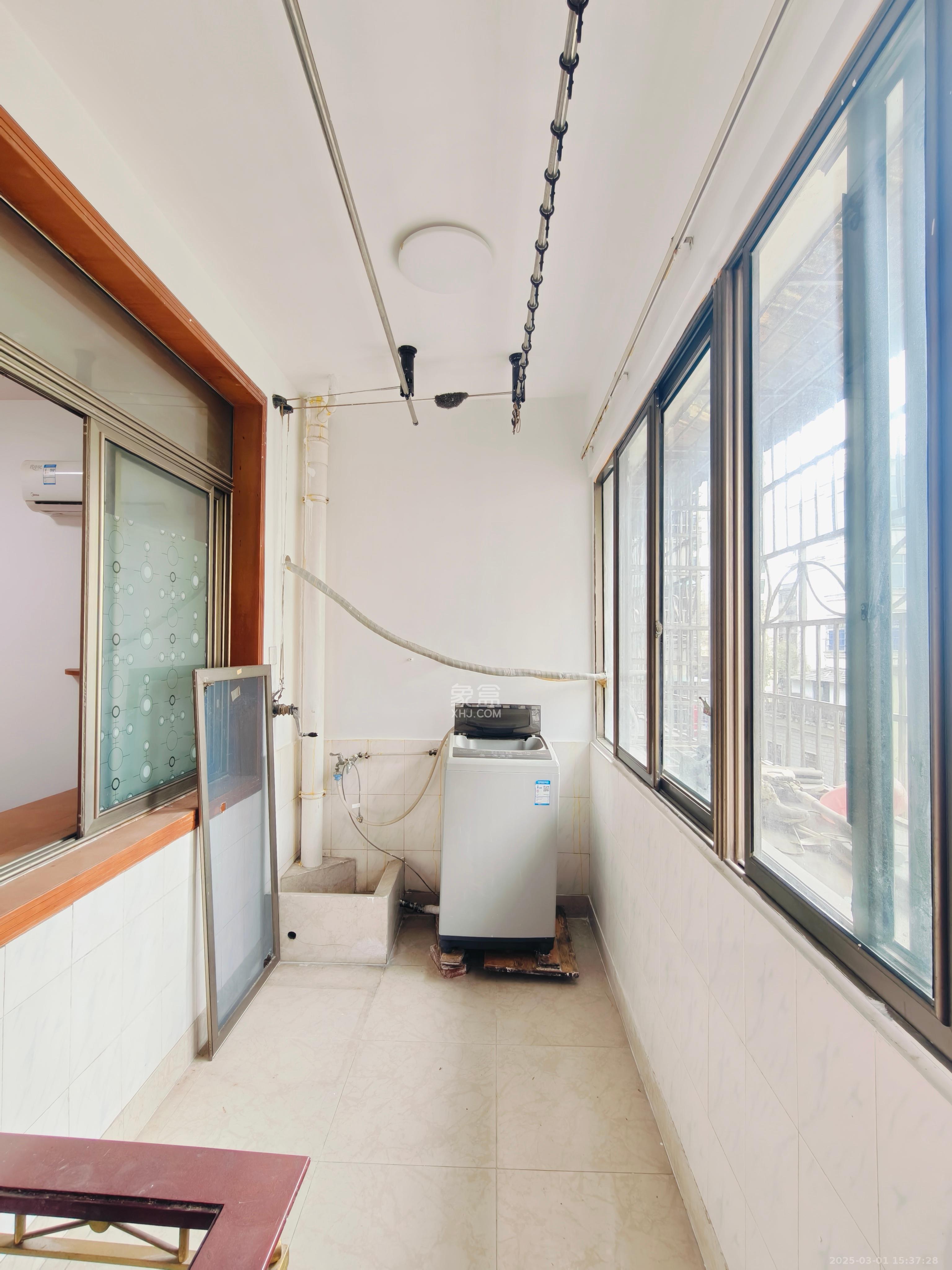 长沙市税务局四分局宿舍 3室2厅2卫 2700.0元/月 长沙市税务局四分局宿舍 3室2厅2卫 2700.0元/月室内图