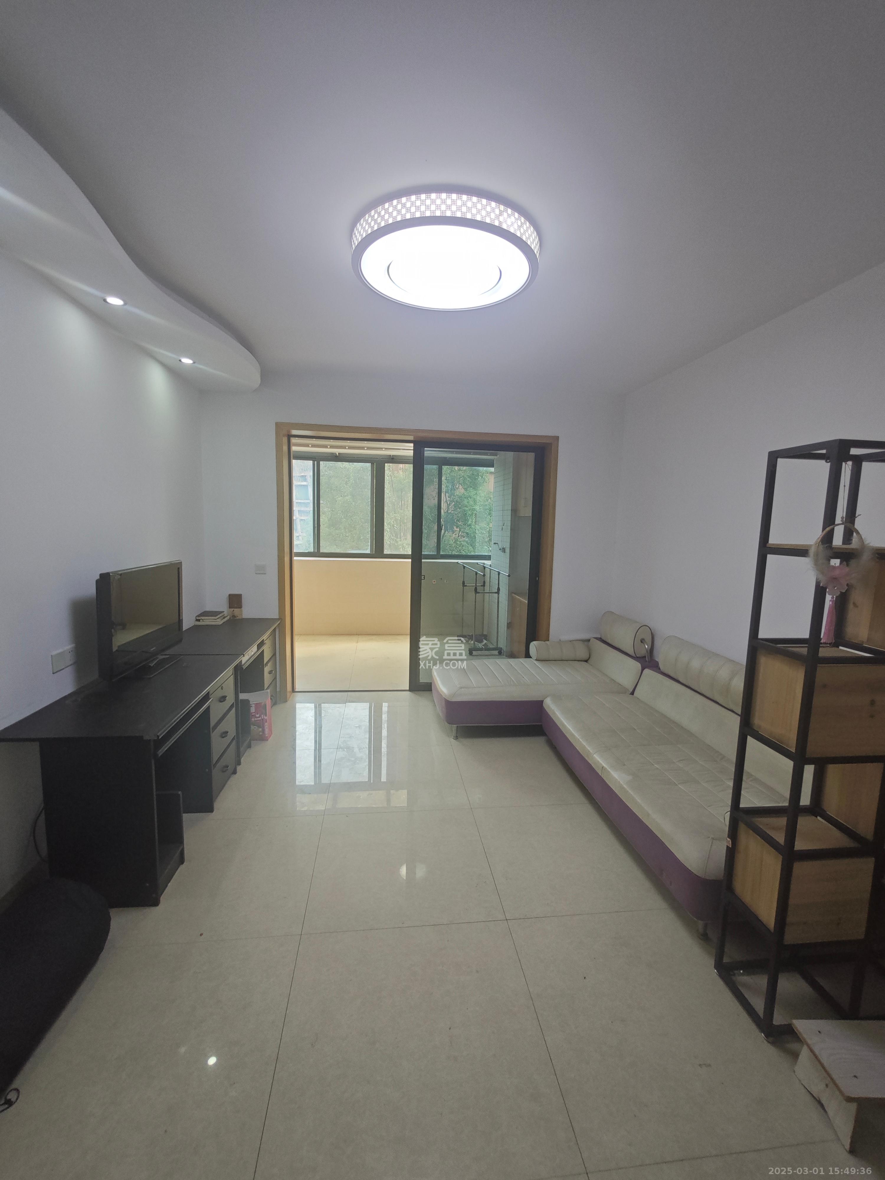 长房南屏锦源 3室2厅2卫 2300.0元/月 长房南屏锦源 3室2厅2卫 2300.0元/月室内图