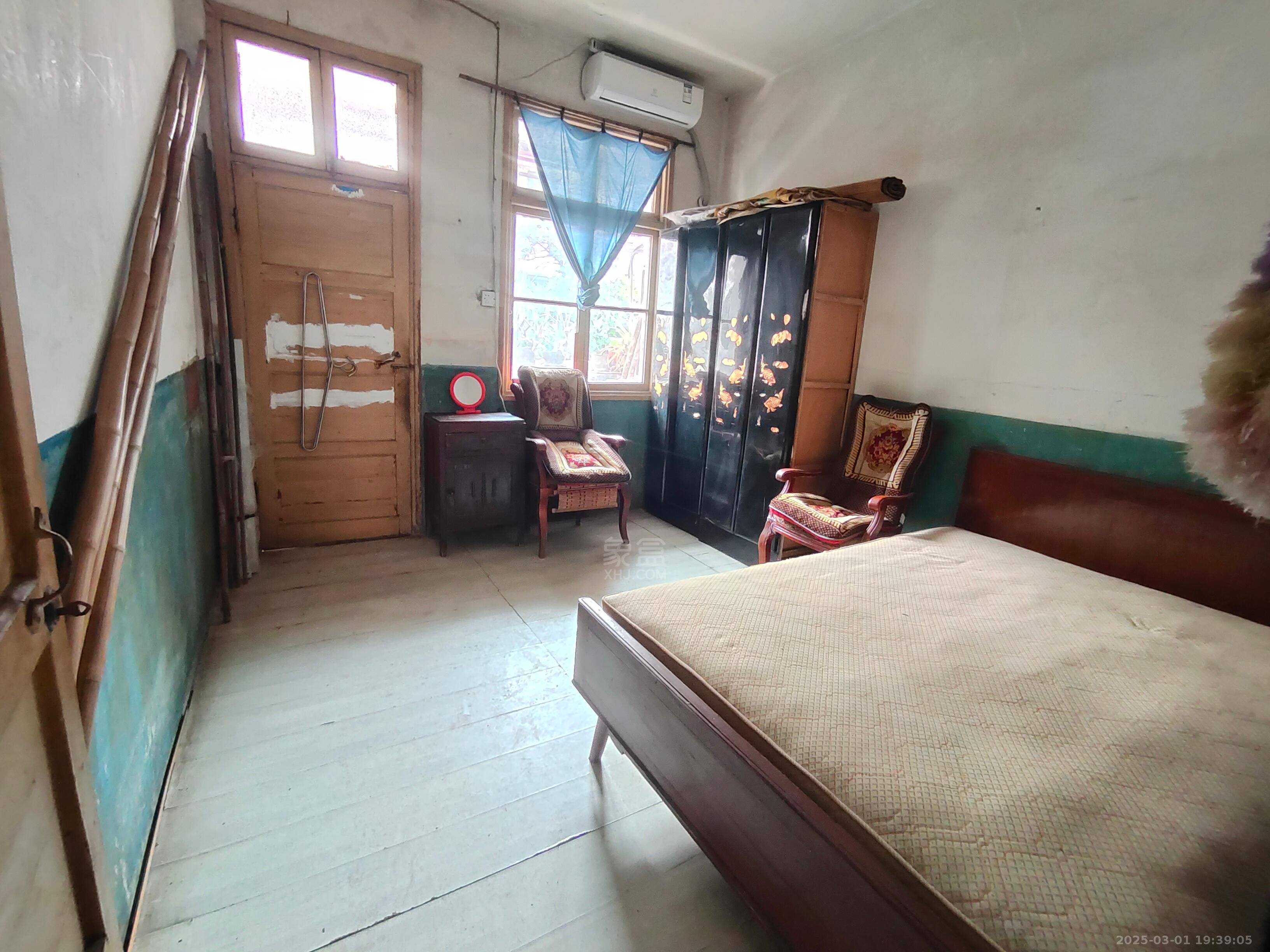 市建小区 2室1厅1卫 700.0元/月 市建小区 2室1厅1卫 700.0元/月室内图