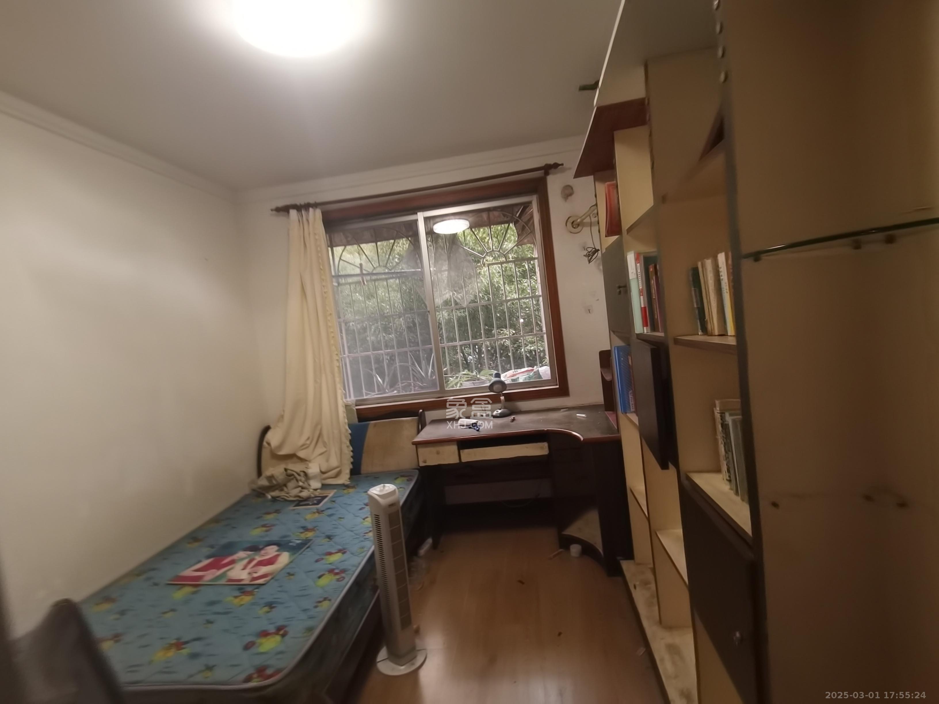 中建五局信和苑三区  2室1厅1卫   1300.00元/月室内图