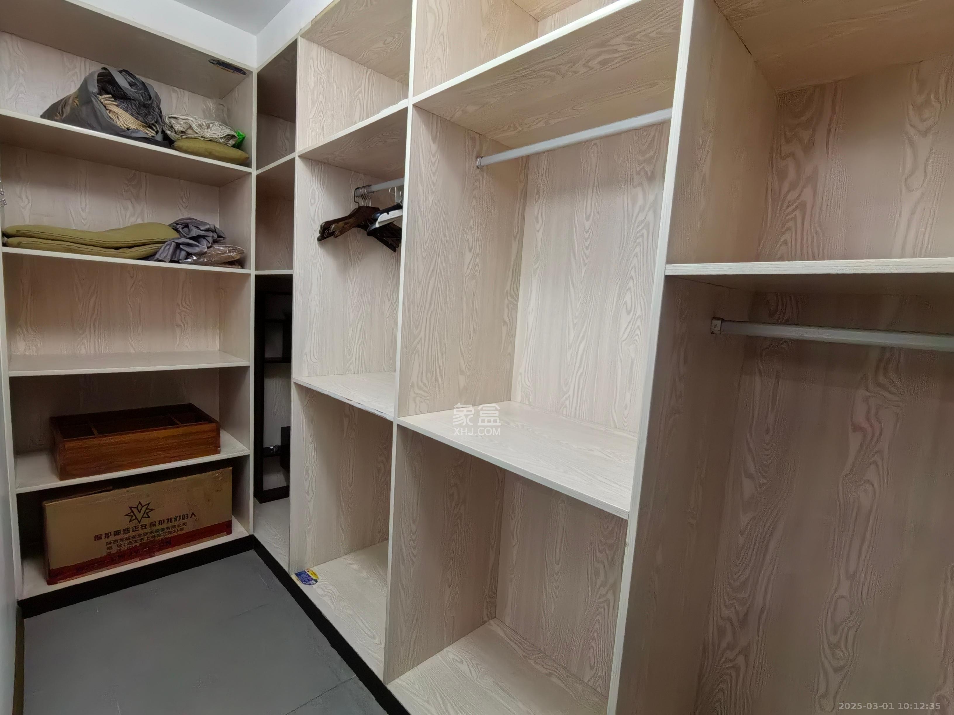 阳光锦城  1室1厅1卫    2300.0元/月 阳光锦城  1室1厅1卫    2300.0元/月室内图