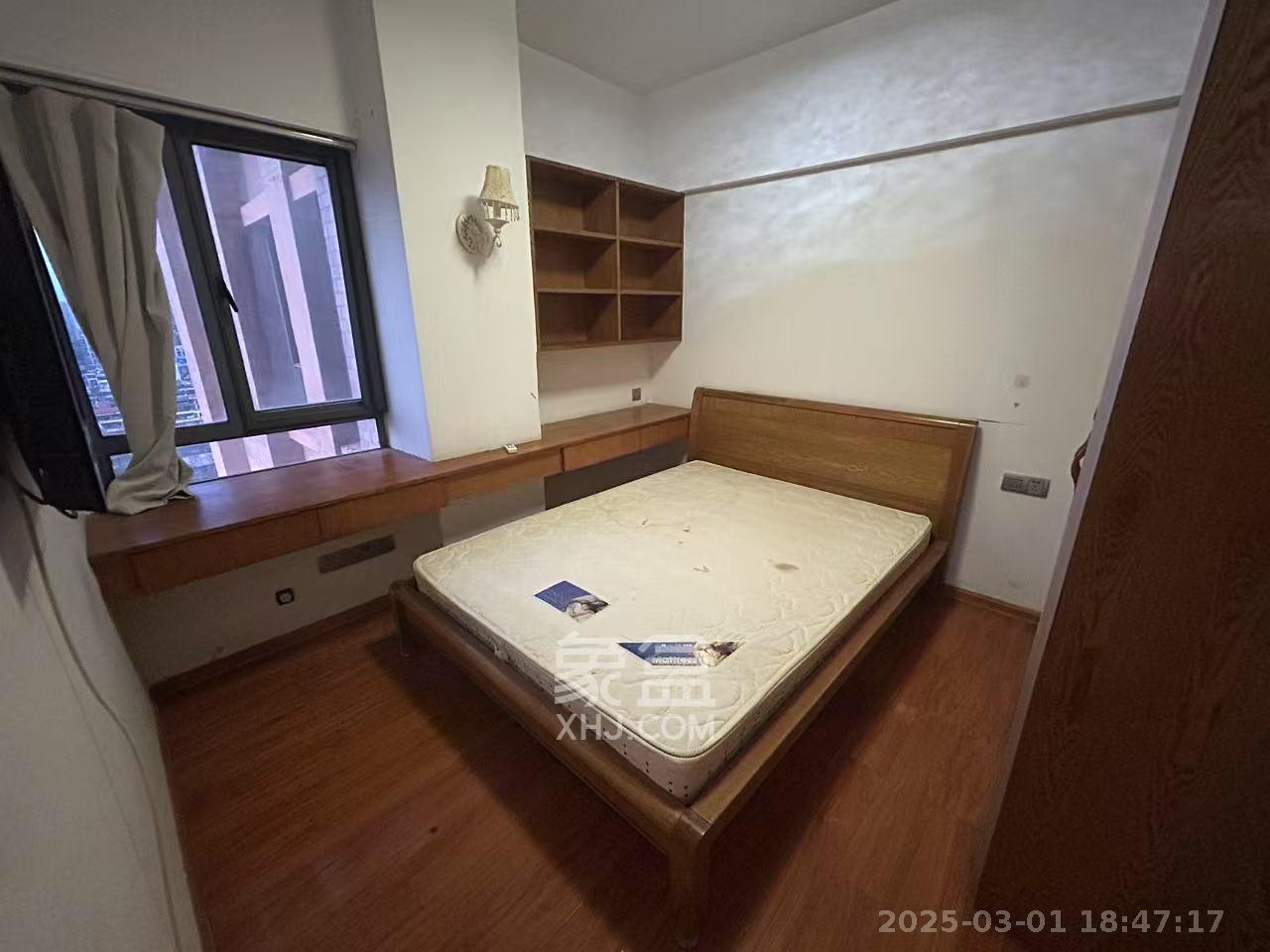 上海城小区  1室1厅1卫   1600.00元/月室内图
