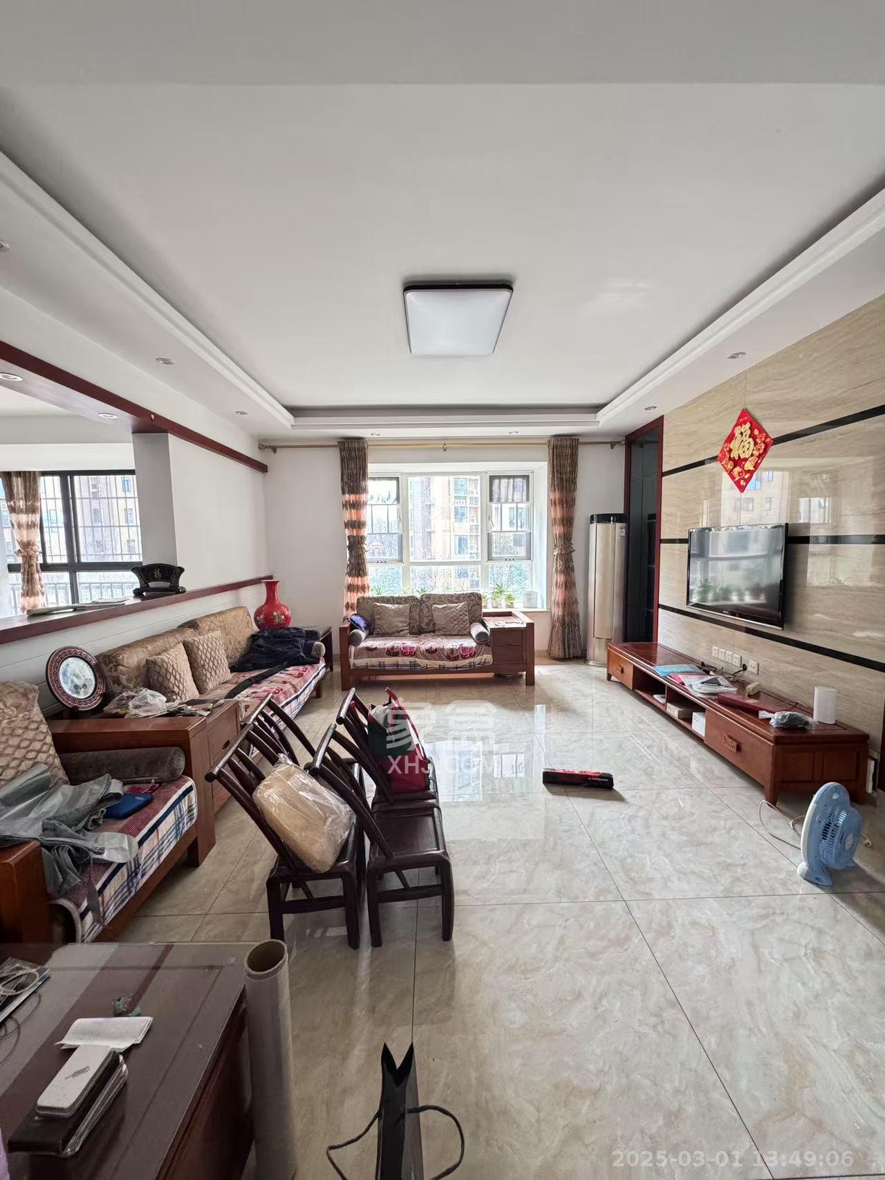 嘉华城(一期)  3室2厅2卫    3400.0元/月 嘉华城(一期)  3室2厅2卫    3400.0元/月