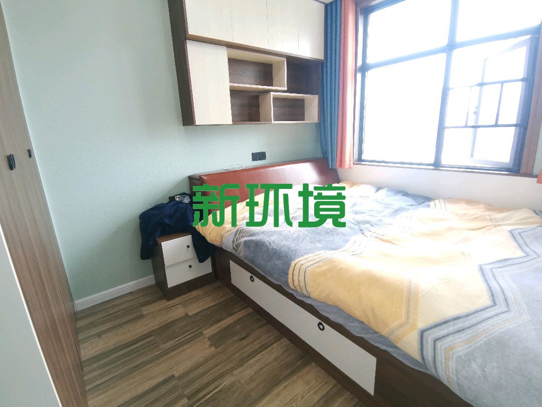 熙城春天  3室2厅2卫   80.00万客厅