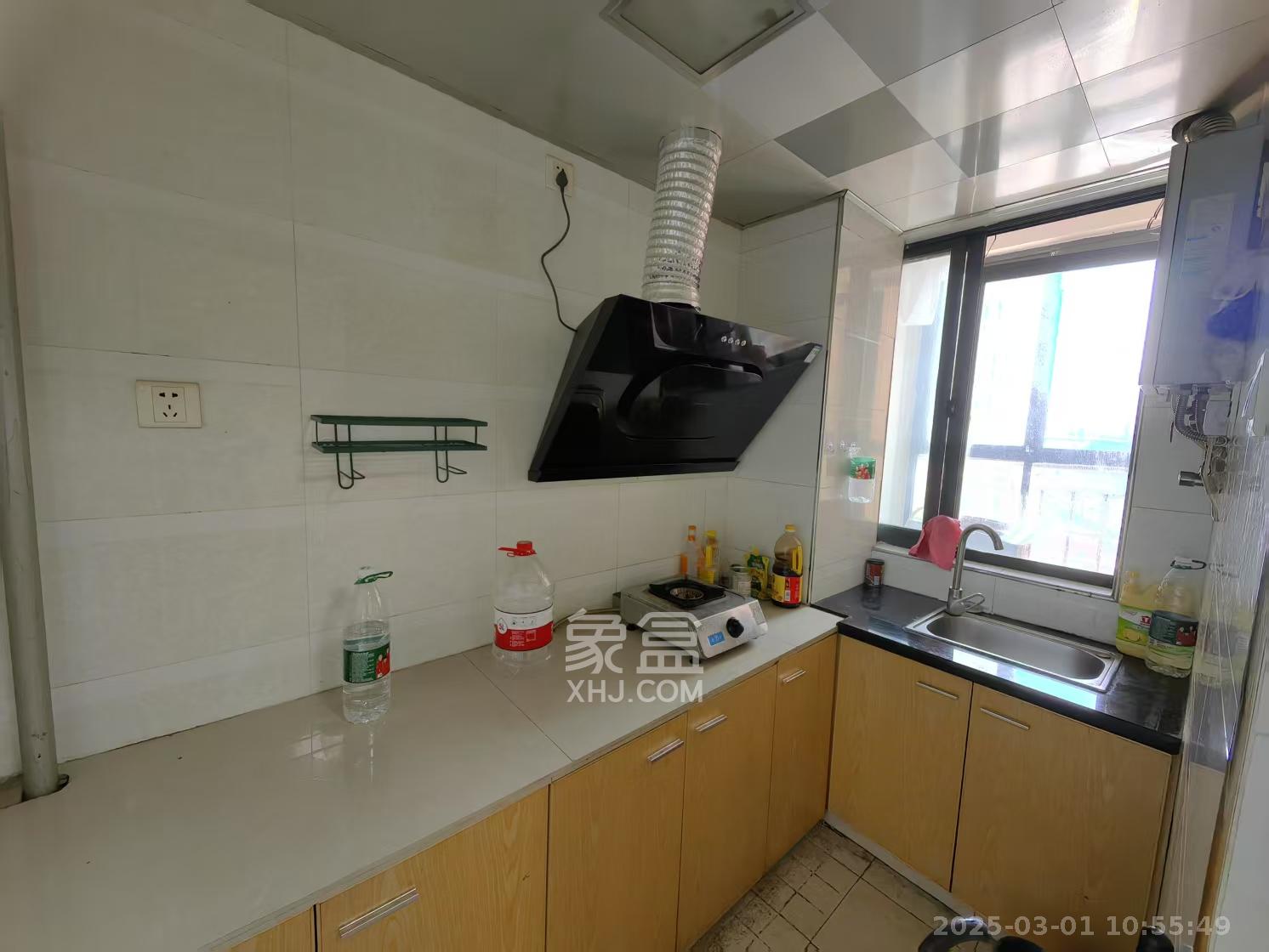 兴威帕克水岸  1室1厅1卫   1600.00元/月室内图