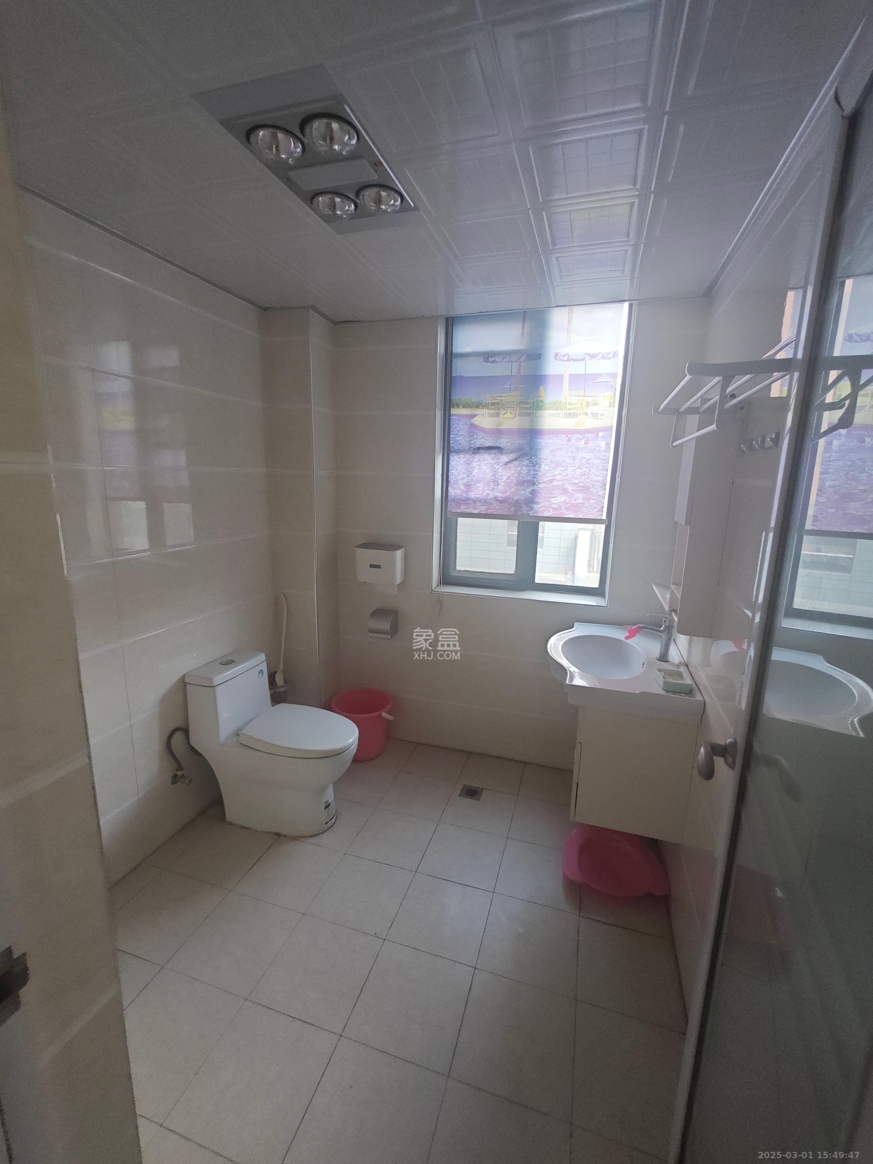 长房南屏锦源 3室2厅2卫 2300.0元/月 长房南屏锦源 3室2厅2卫 2300.0元/月室内图