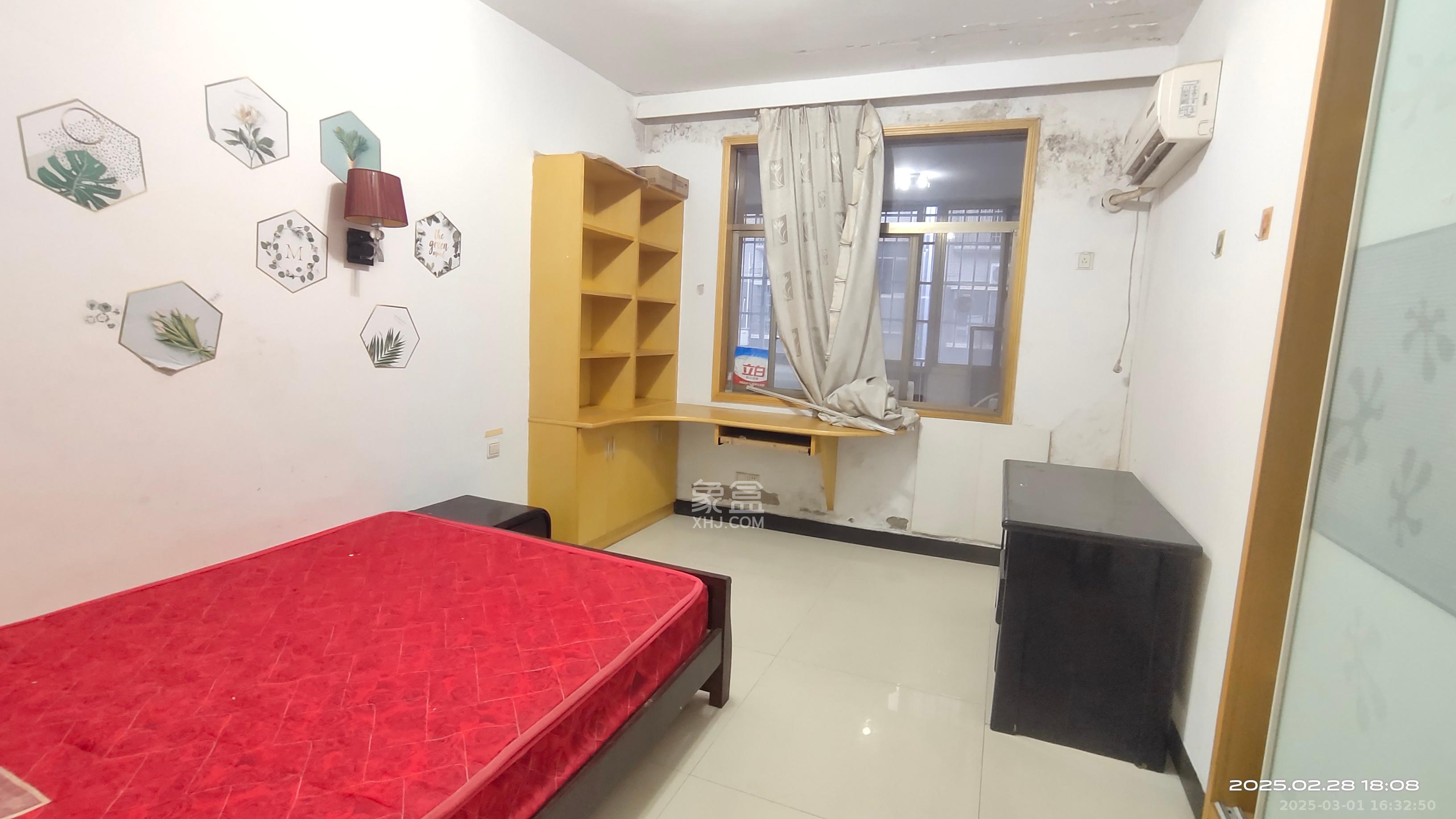 黄鹤小区3片 3室2厅1卫 1800.0元/月 黄鹤小区3片 3室2厅1卫 1800.0元/月室内图