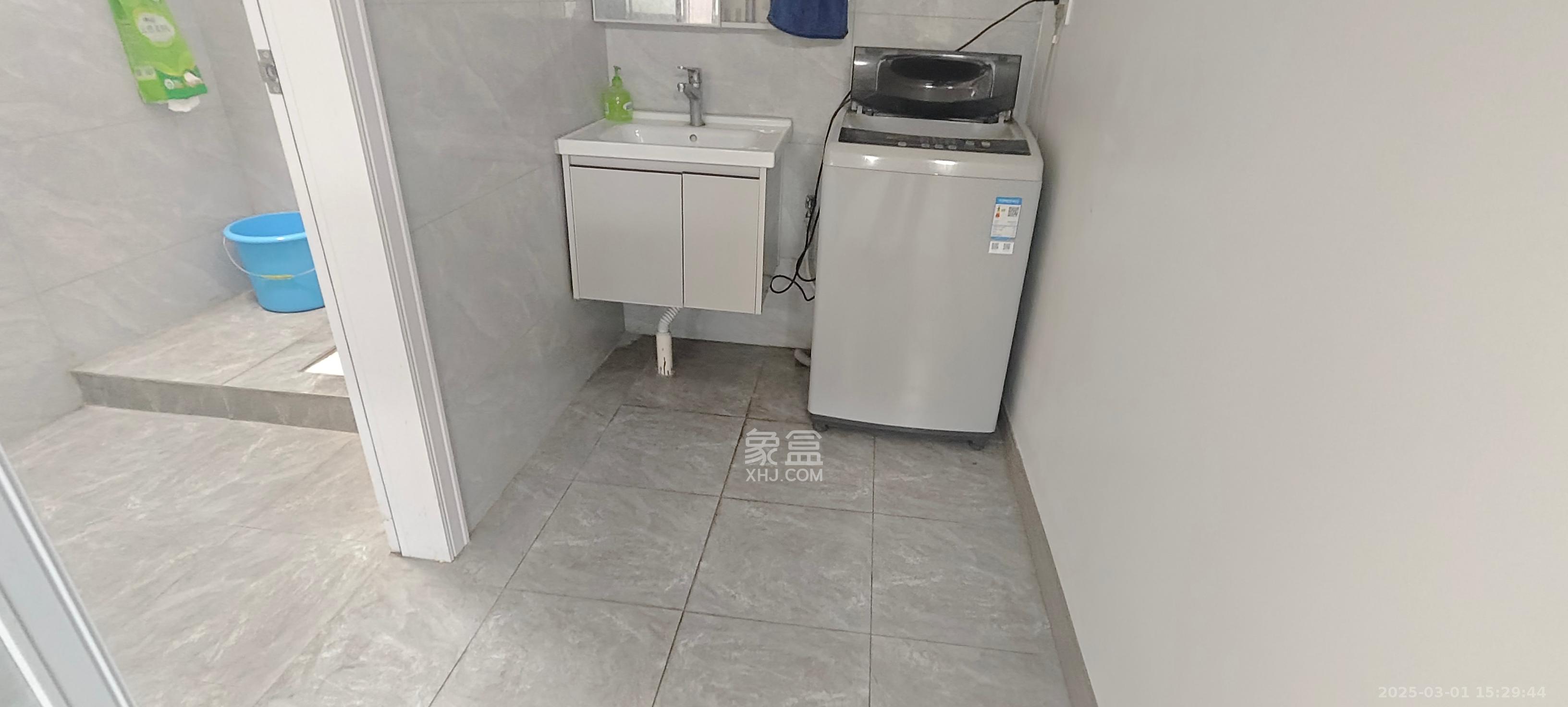 长房时代城   160.0㎡     6800.00元/月室内图