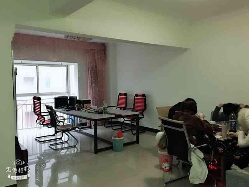 维港十字街  3室2厅2卫    82.8万 维港十字街  3室2厅2卫    82.8万