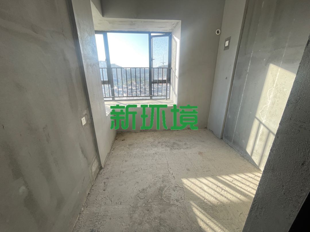 中建凤栖台  3室2厅2卫   45.00万客厅