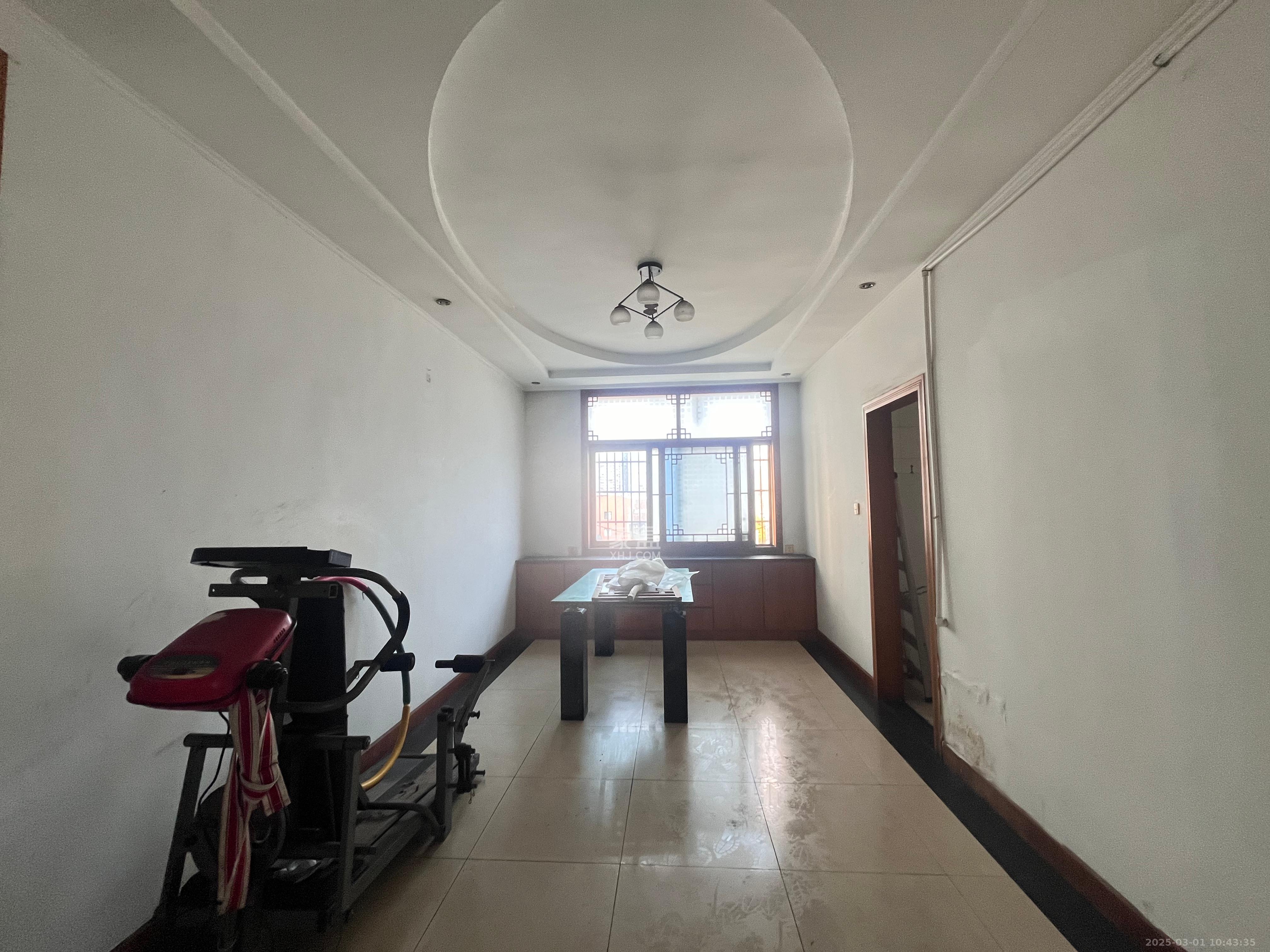 富绿山庄 3室2厅2卫 2000.0元/月 富绿山庄 3室2厅2卫 2000.0元/月室内图