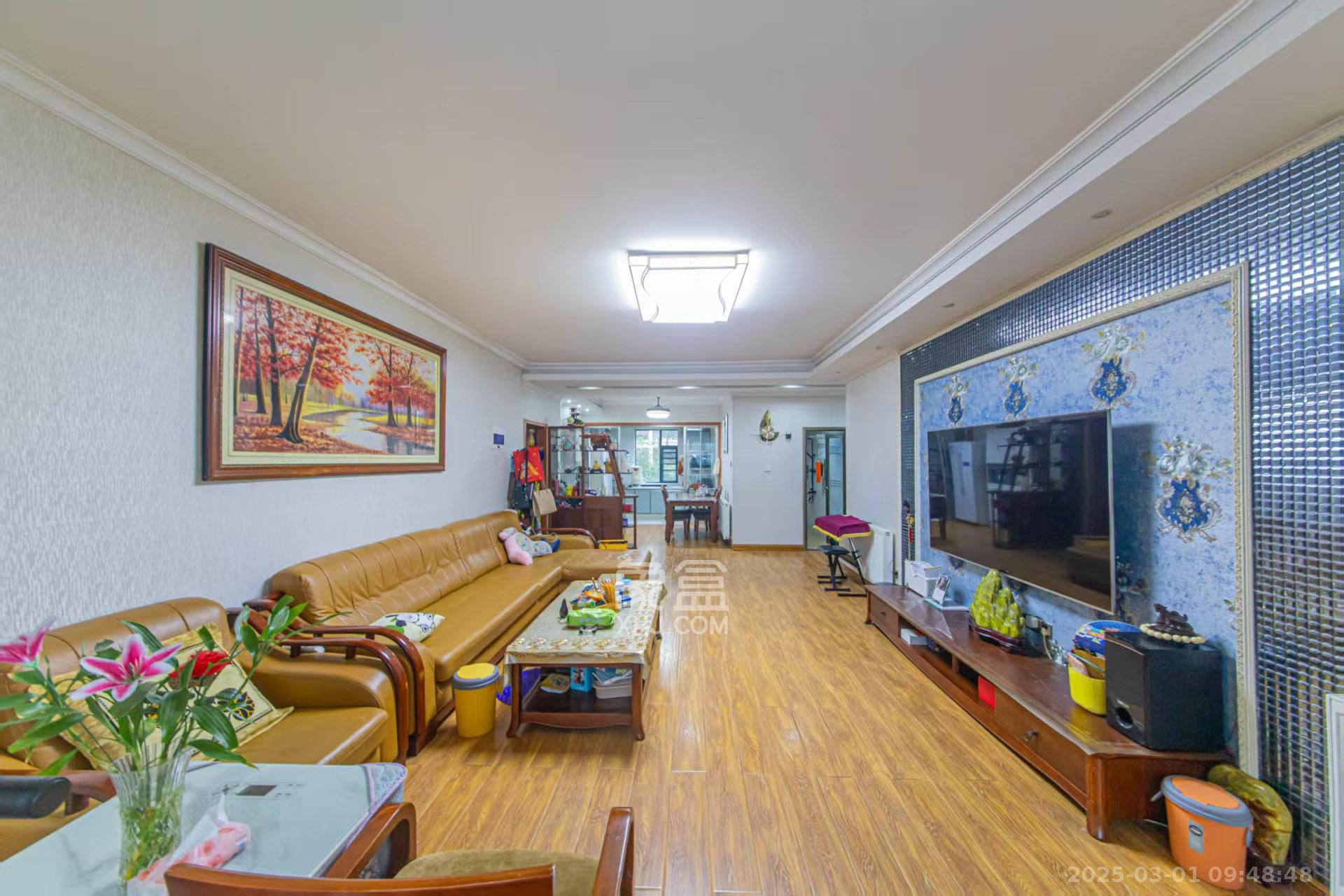 银桂苑  4室2厅2卫    3500.0元/月 银桂苑  4室2厅2卫    3500.0元/月