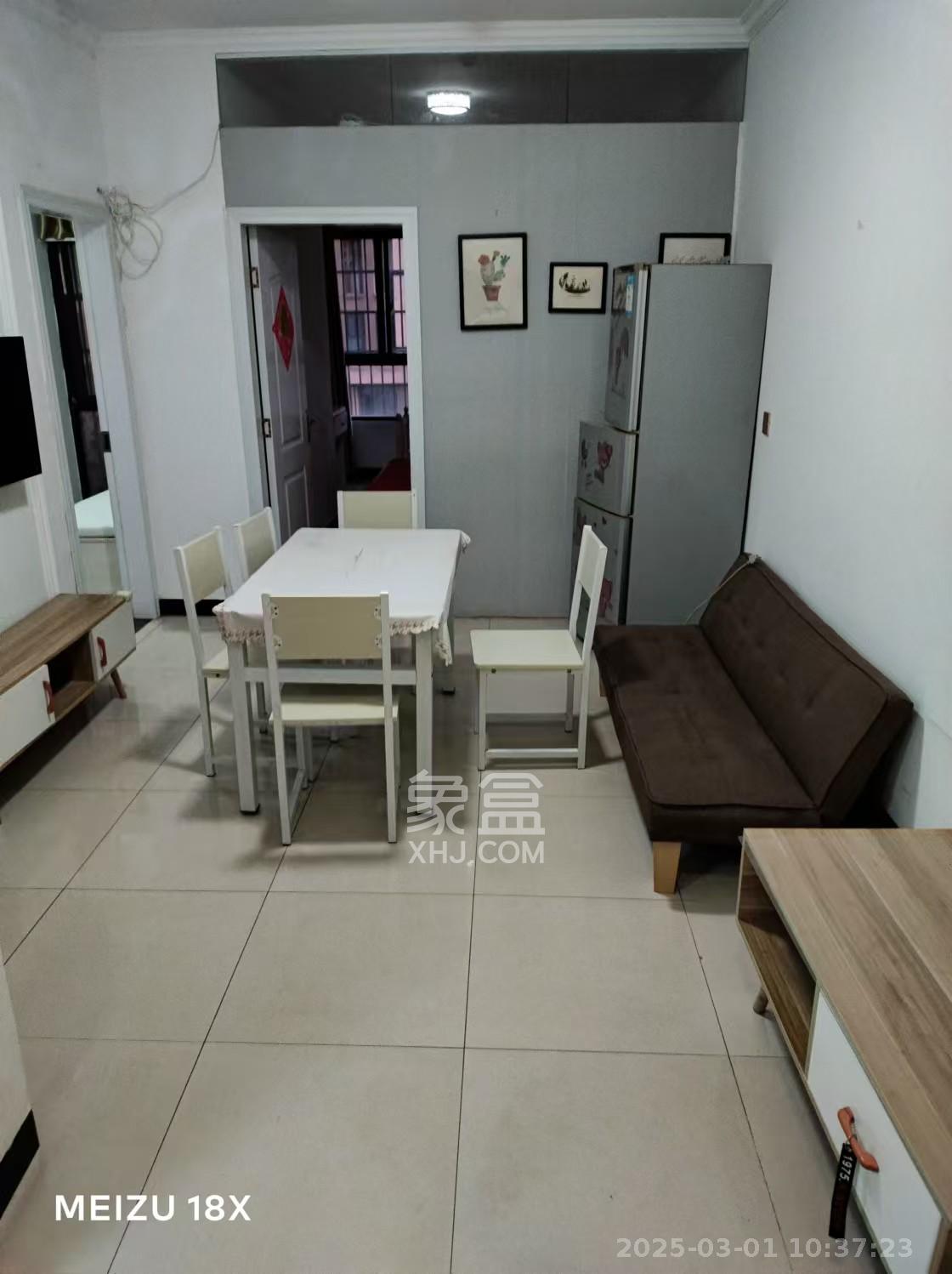 中信凯旋蓝岸(中信新城三期) 2室1厅1卫 1500.0元/月 中信凯旋蓝岸(中信新城三期) 2室1厅1卫 1500.0元/月室内图