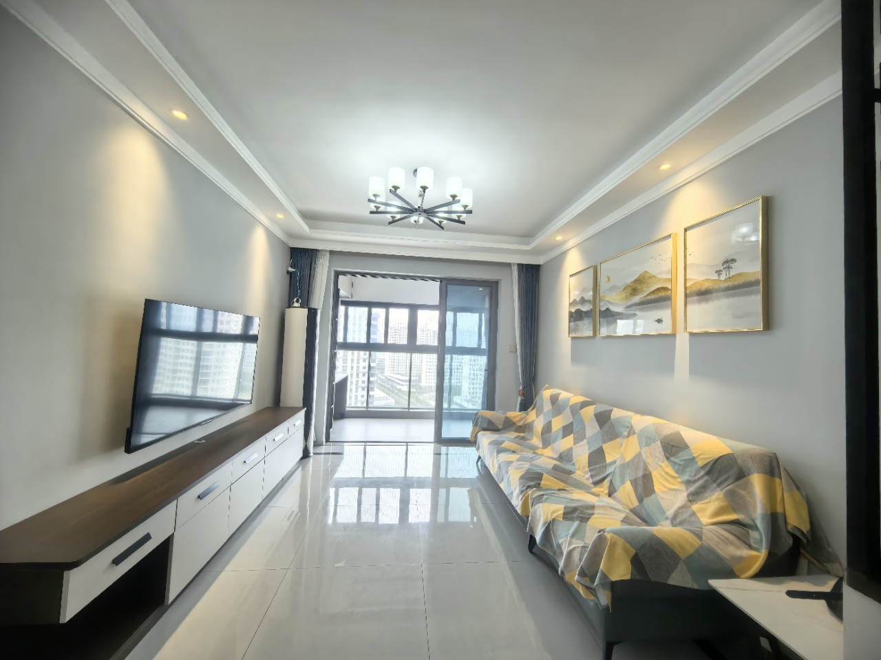 华侨城曦海岸1期 3室2厅2卫 189.0万 华侨城曦海岸1期 3室2厅2卫 189.0万室内图