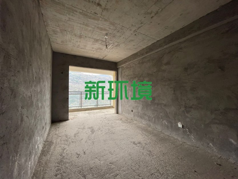 丽景天下一期 5室2厅2卫 71.8万 丽景天下一期 5室2厅2卫 71.8万客厅