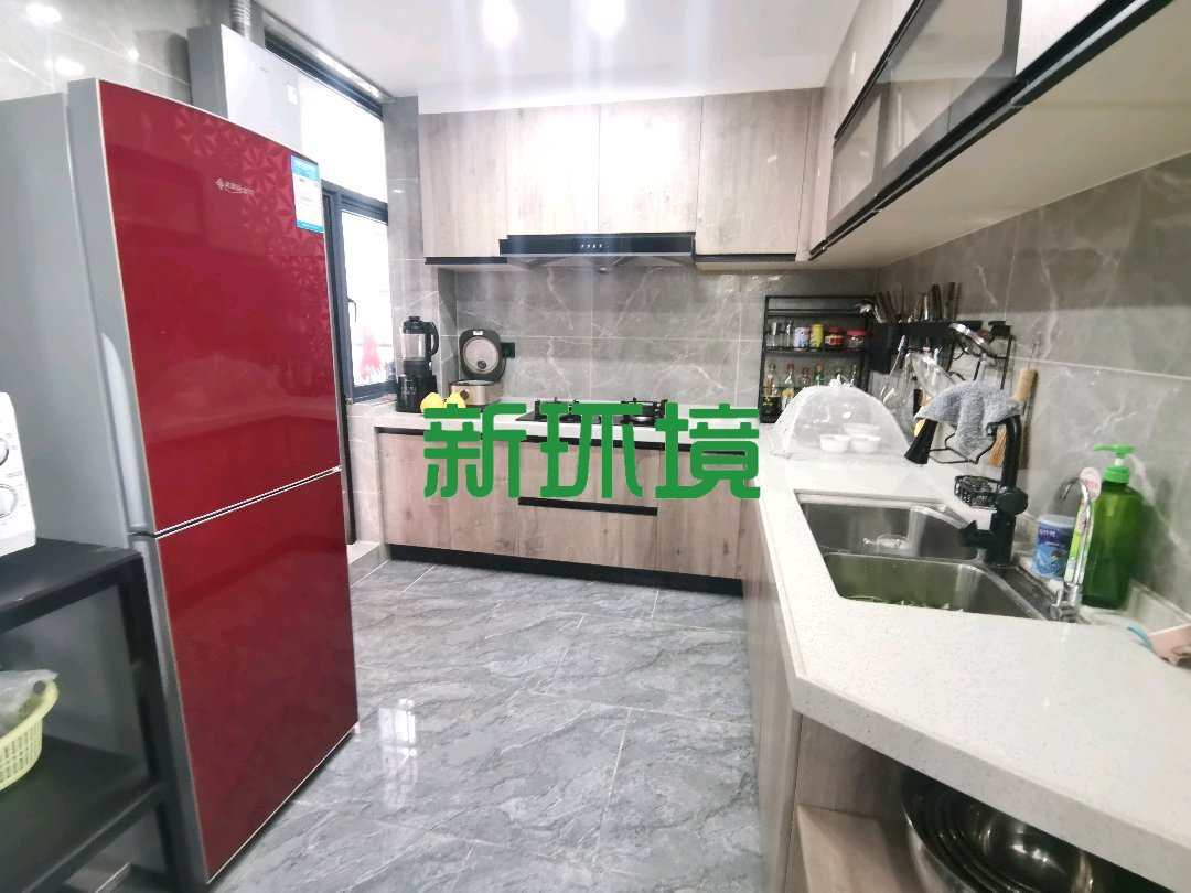 熙城春天  3室2厅2卫   80.00万客厅