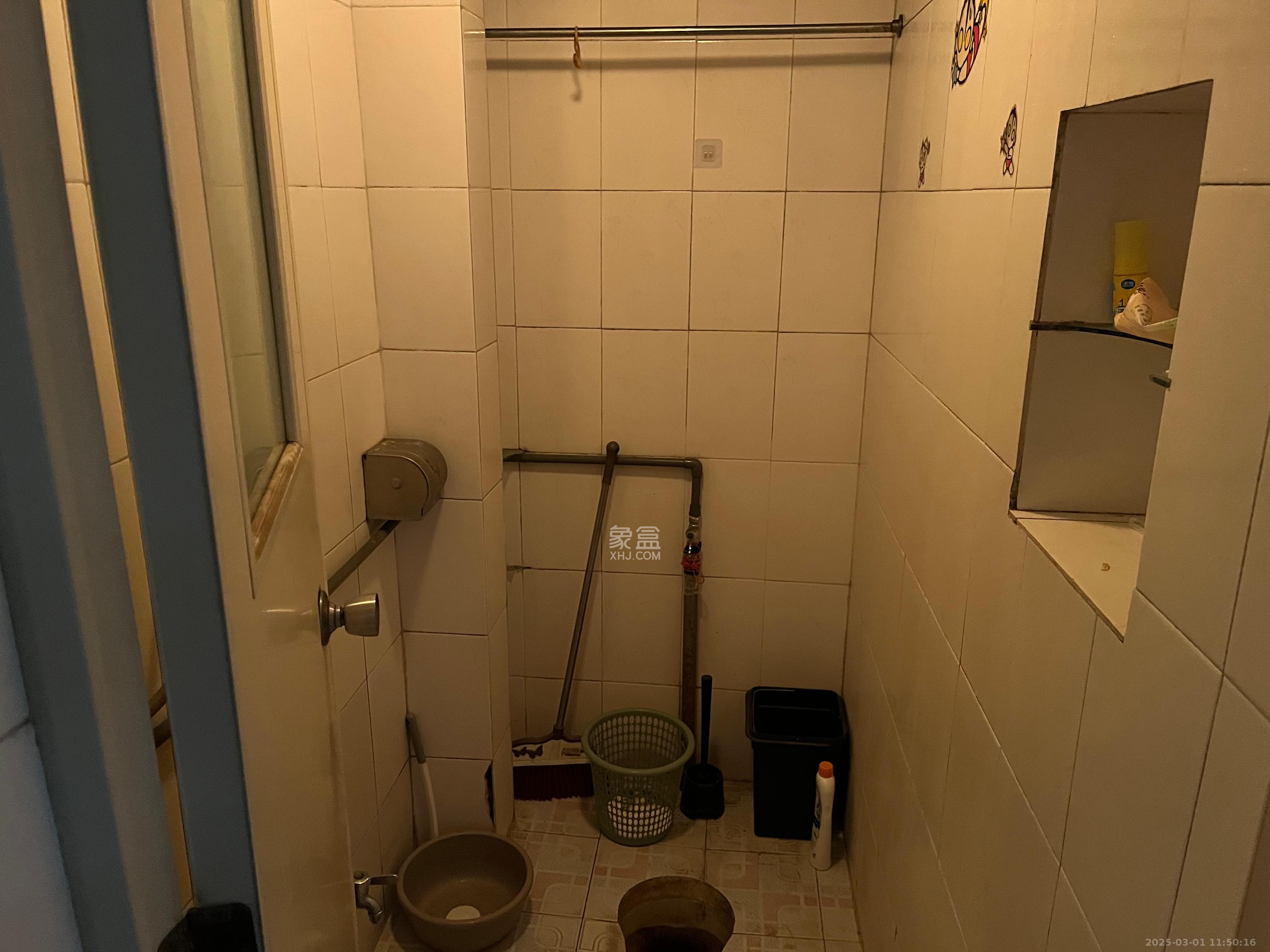 省劳卫所宿舍(职防院小区) 3室1厅1卫 1500.0元/月 省劳卫所宿舍(职防院小区) 3室1厅1卫 1500.0元/月室内图