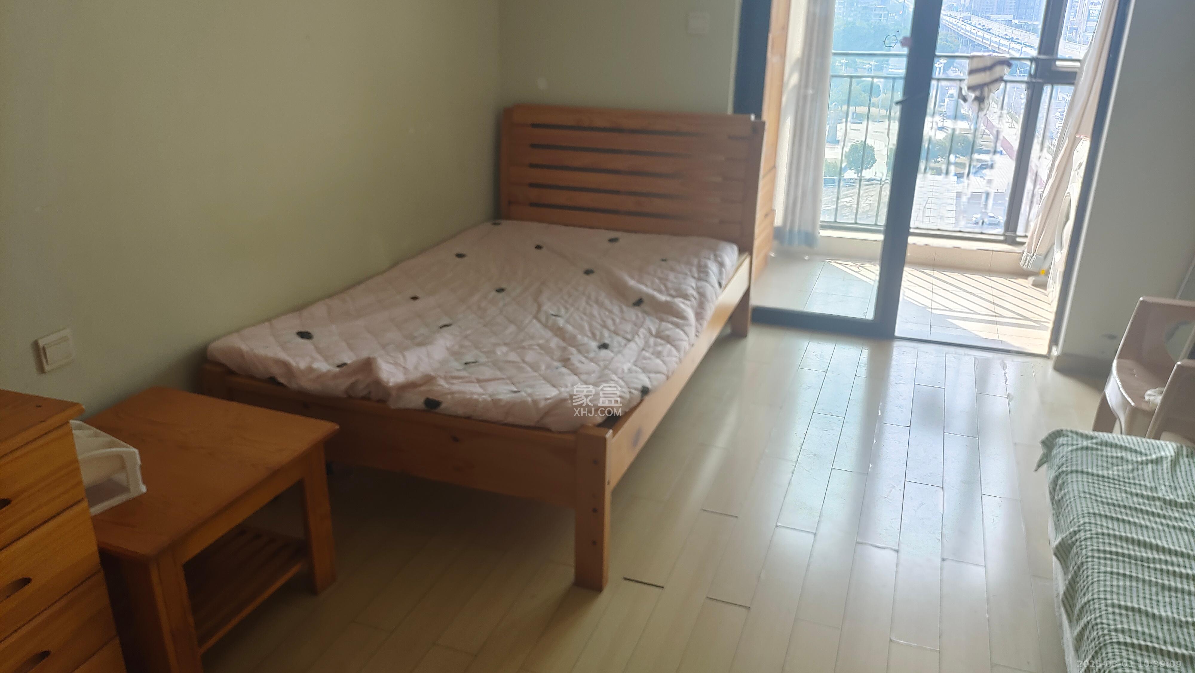 万科金域华府一期  1室1厅1卫    1400.0元/月 万科金域华府一期  1室1厅1卫    1400.0元/月