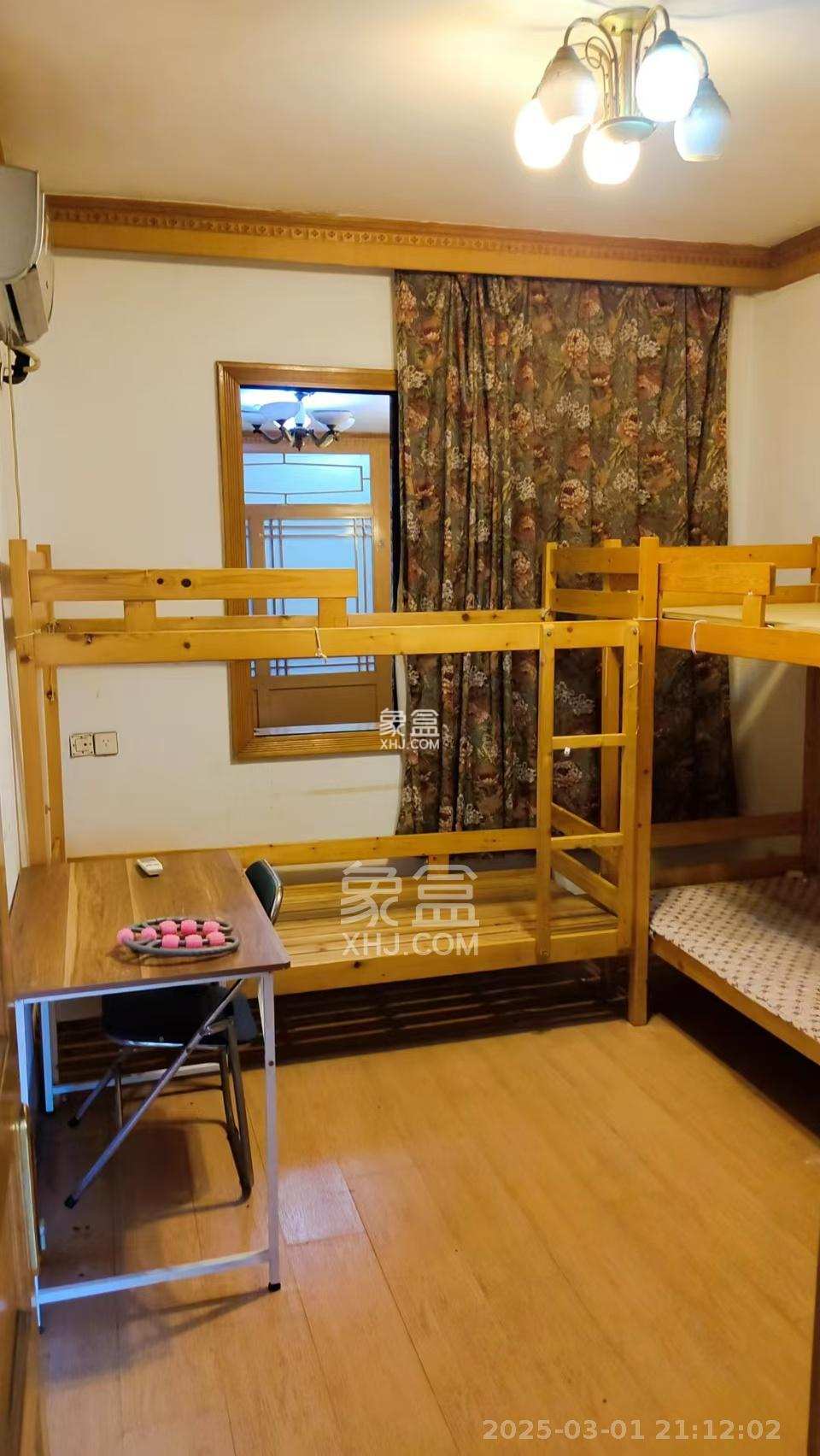 湖南大剧院 4室2厅1卫 2200.0元/月 湖南大剧院 4室2厅1卫 2200.0元/月室内图