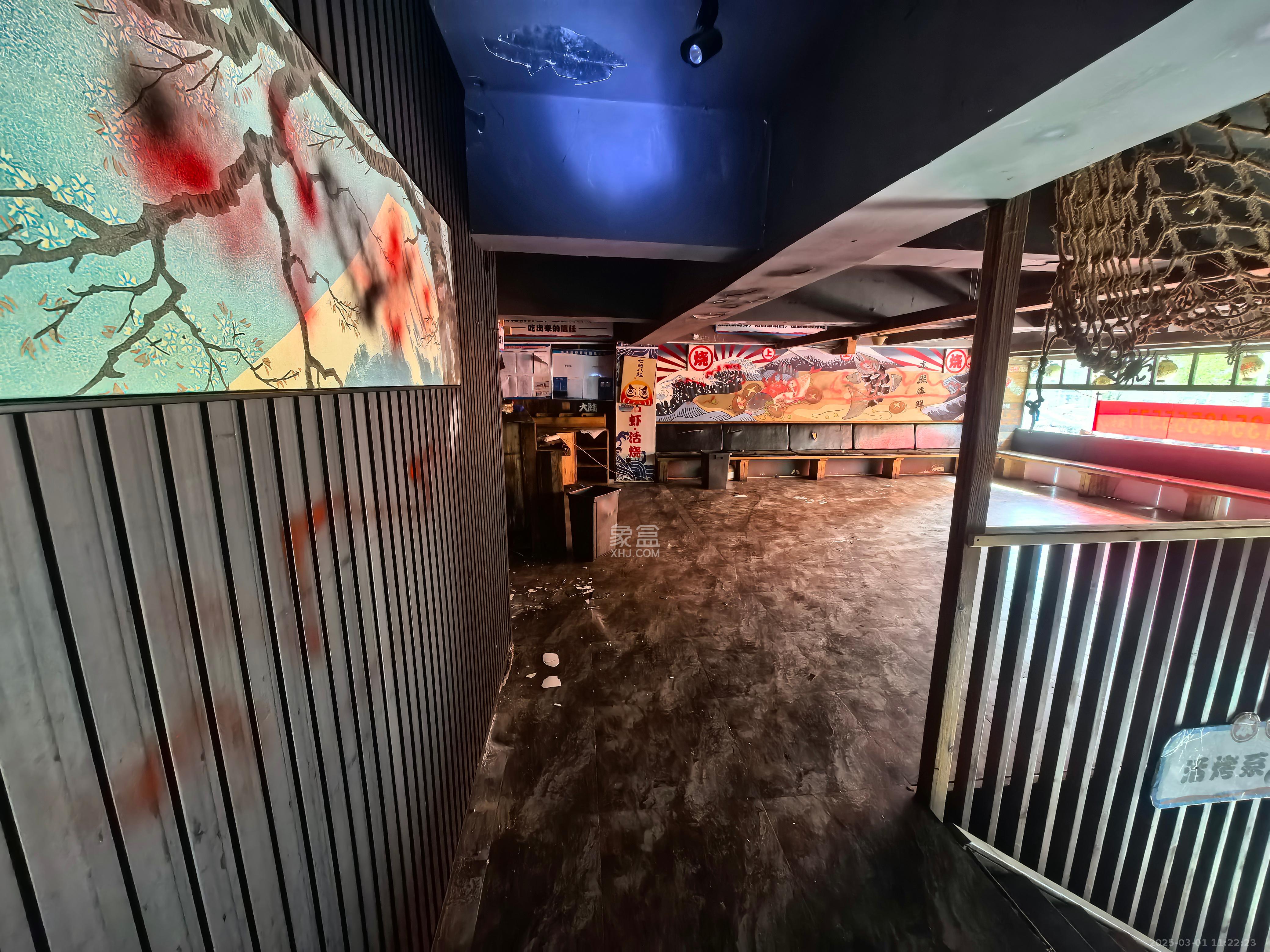 金茂梅溪湖   130.0㎡      10000.0元/月室内图