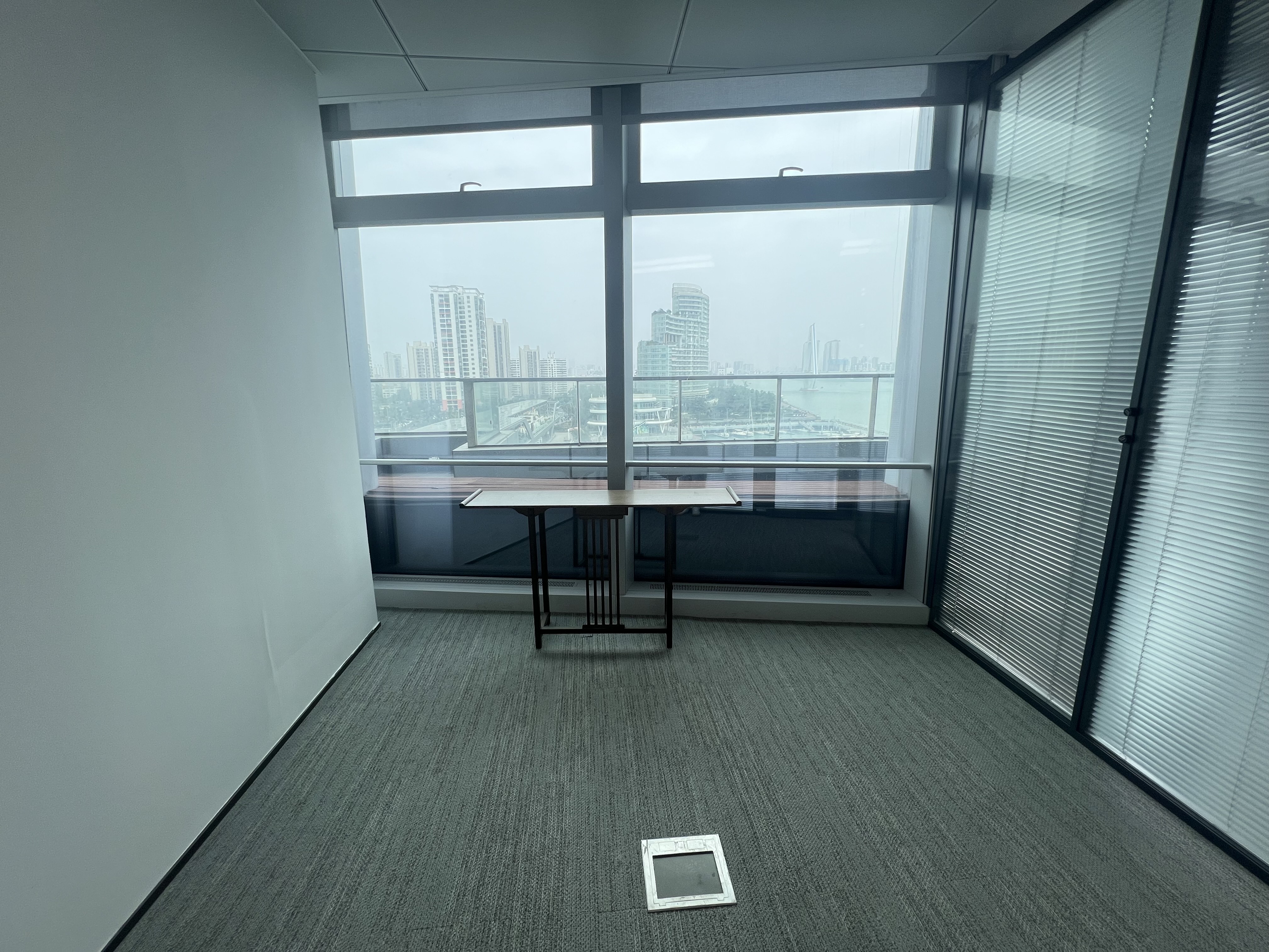 华彩海口湾广场   168.0㎡     20000.00元/月室内图