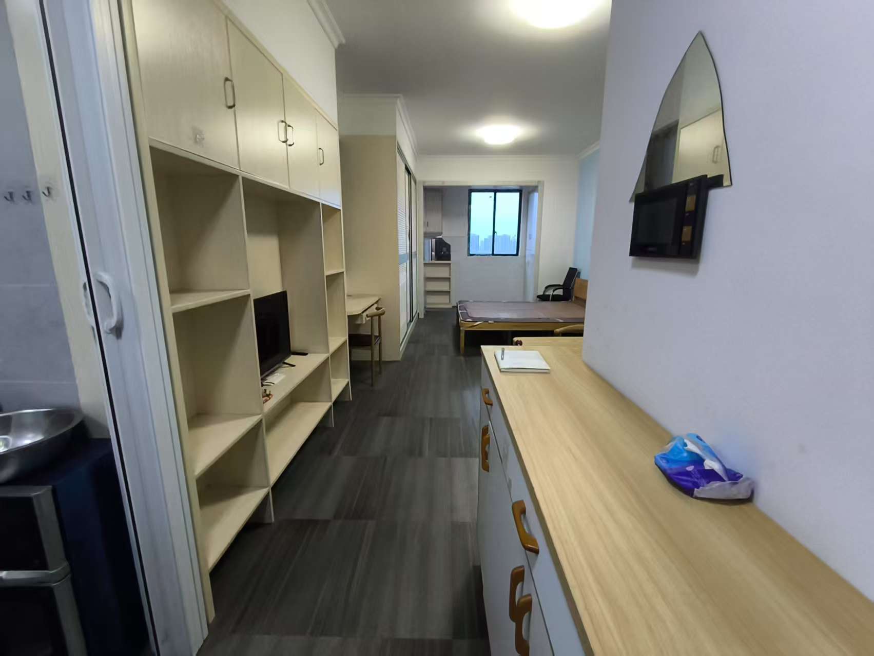 英伦首府金域豪廷 1室0厅0卫 1250.0元/月 英伦首府金域豪廷 1室0厅0卫 1250.0元/月室内图