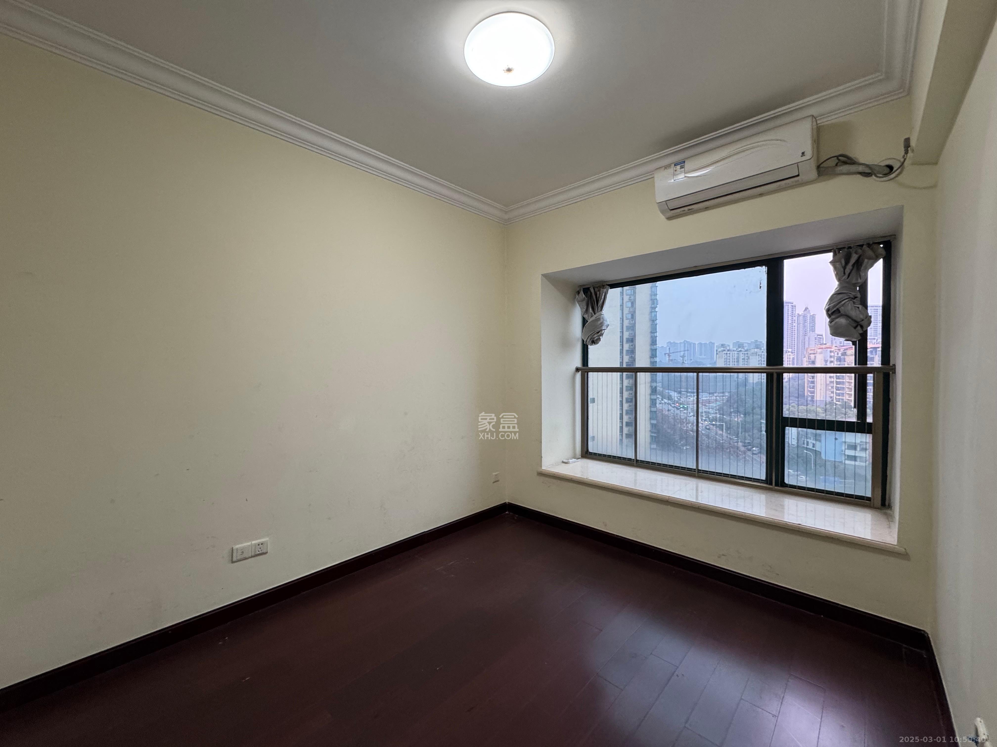 恒大雅苑 3室2厅2卫 2500.0元/月 恒大雅苑 3室2厅2卫 2500.0元/月室内图