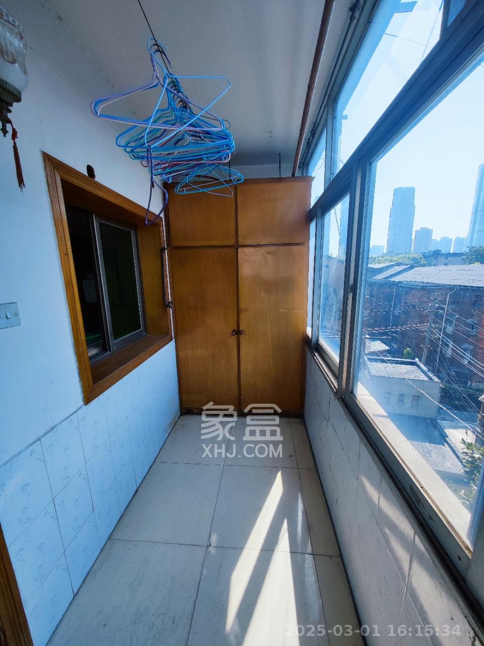 文昌阁散盘 3室2厅1卫 2100.0元/月 文昌阁散盘 3室2厅1卫 2100.0元/月室内图