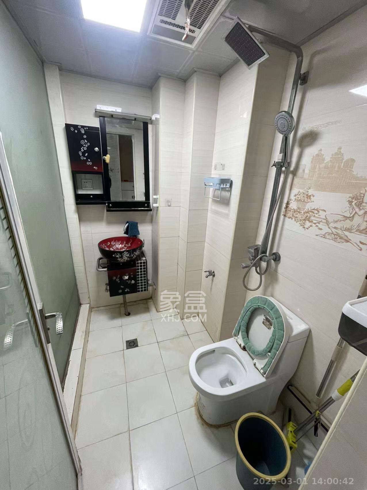 观湖公寓  1室1厅1卫    1400.0元/月室内图