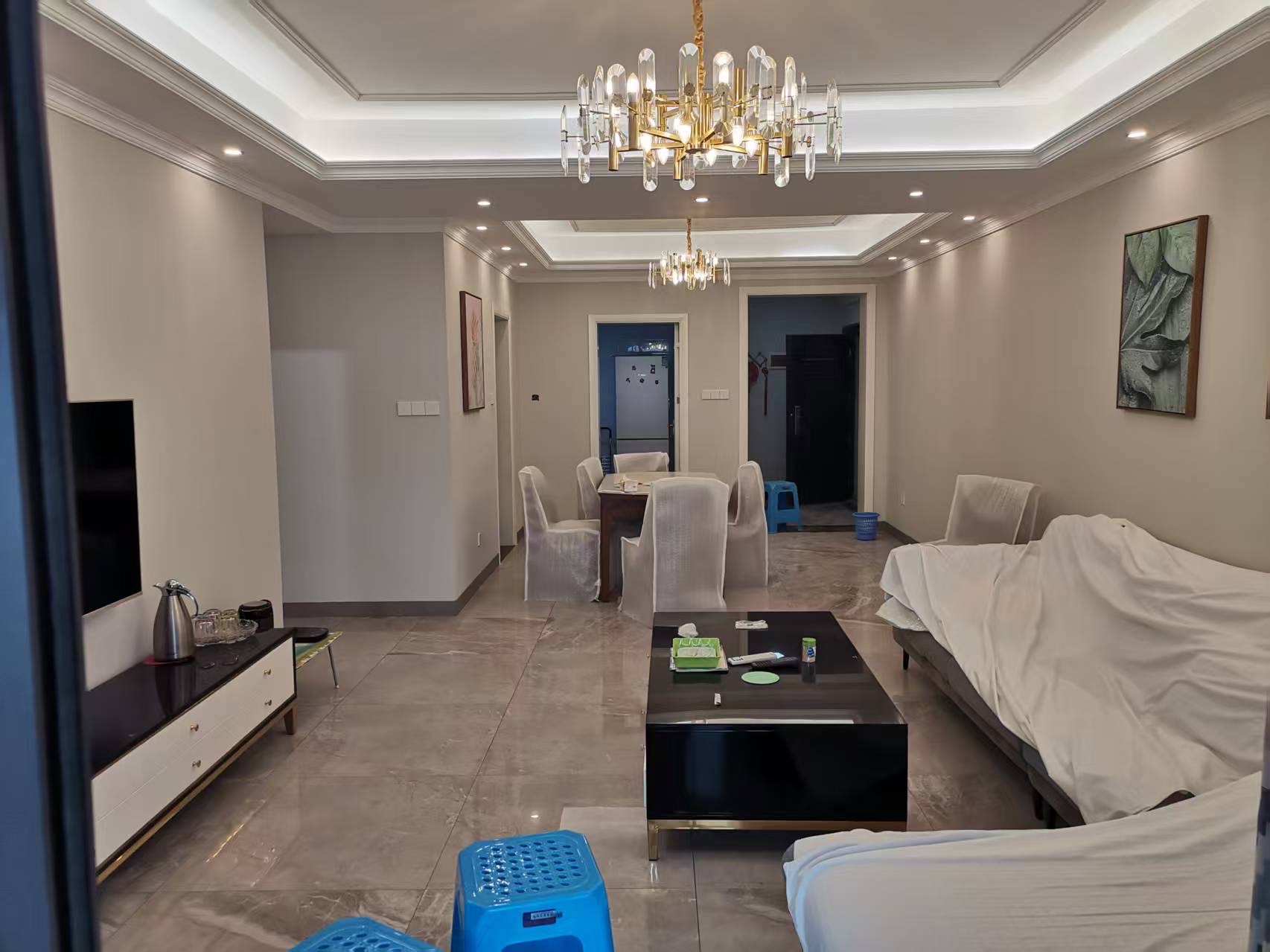 国贸城市花园 3室2厅2卫 235.0万 国贸城市花园 3室2厅2卫 235.0万客厅