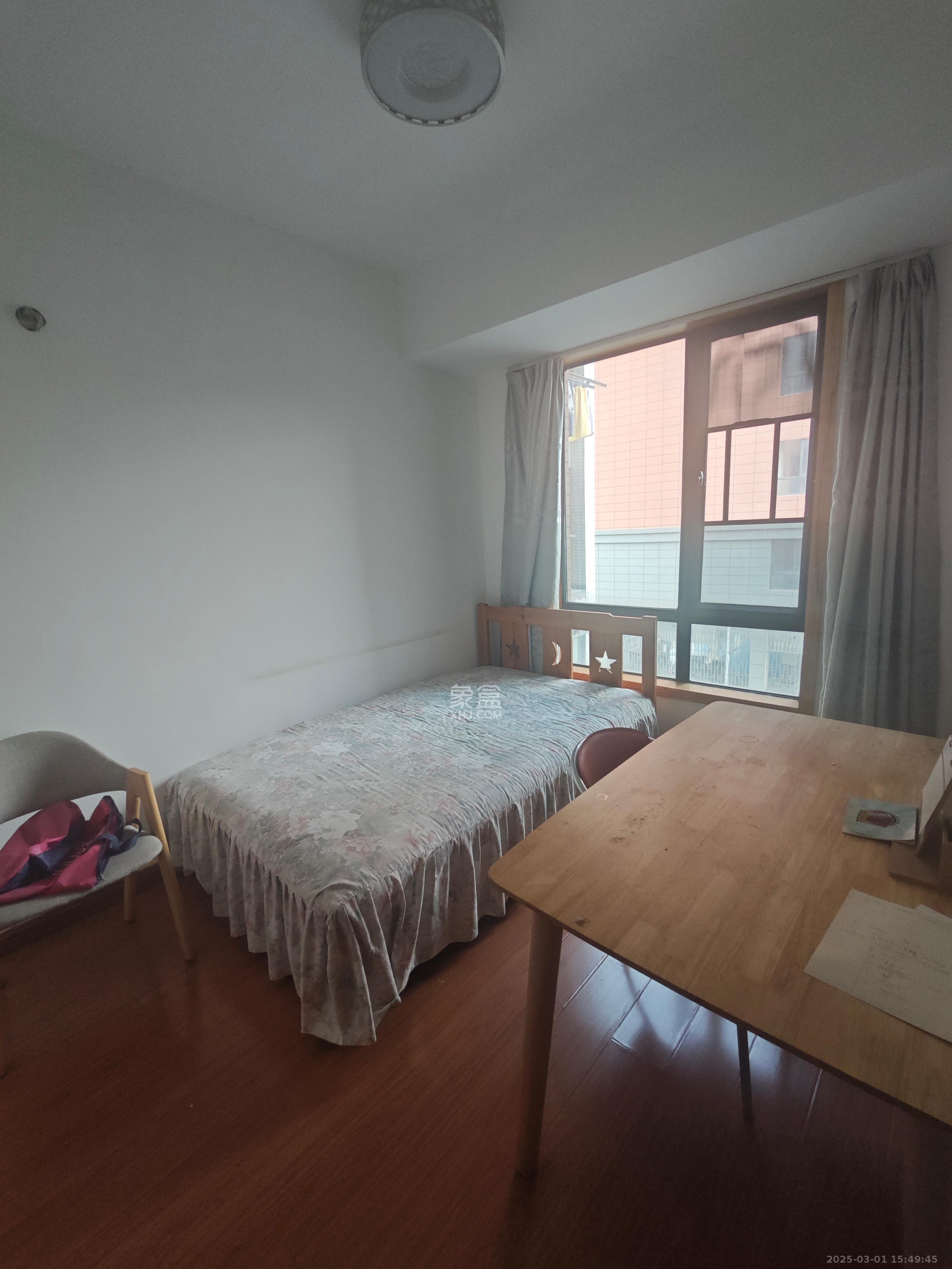 长房南屏锦源 3室2厅2卫 2300.0元/月 长房南屏锦源 3室2厅2卫 2300.0元/月室内图