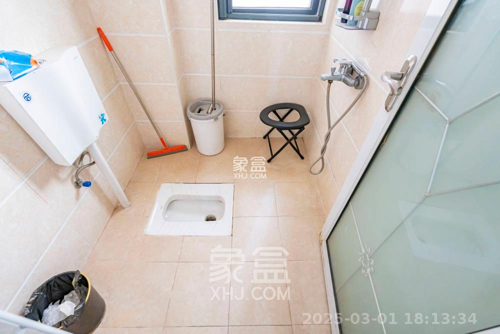 藏珑湖上国际花园 3室2厅2卫 3000.0元/月 藏珑湖上国际花园 3室2厅2卫 3000.0元/月室内图