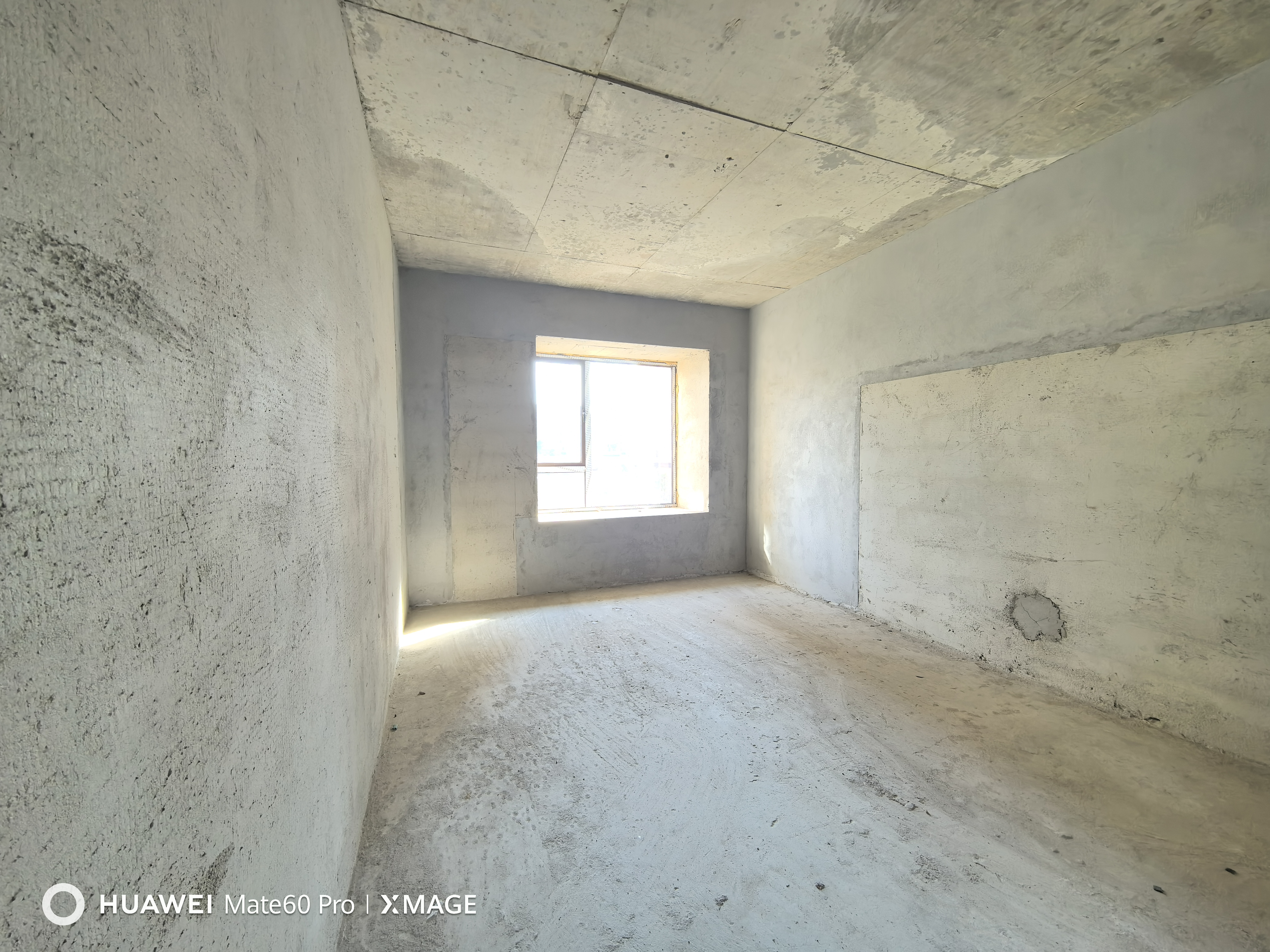 吉鸿花园 1室0厅0卫 56.8万 吉鸿花园 1室0厅0卫 56.8万客厅