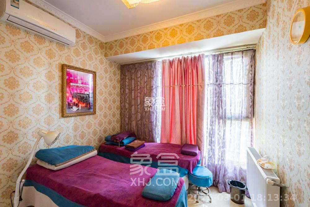 藏珑湖上国际花园 3室2厅2卫 3000.0元/月 藏珑湖上国际花园 3室2厅2卫 3000.0元/月室内图