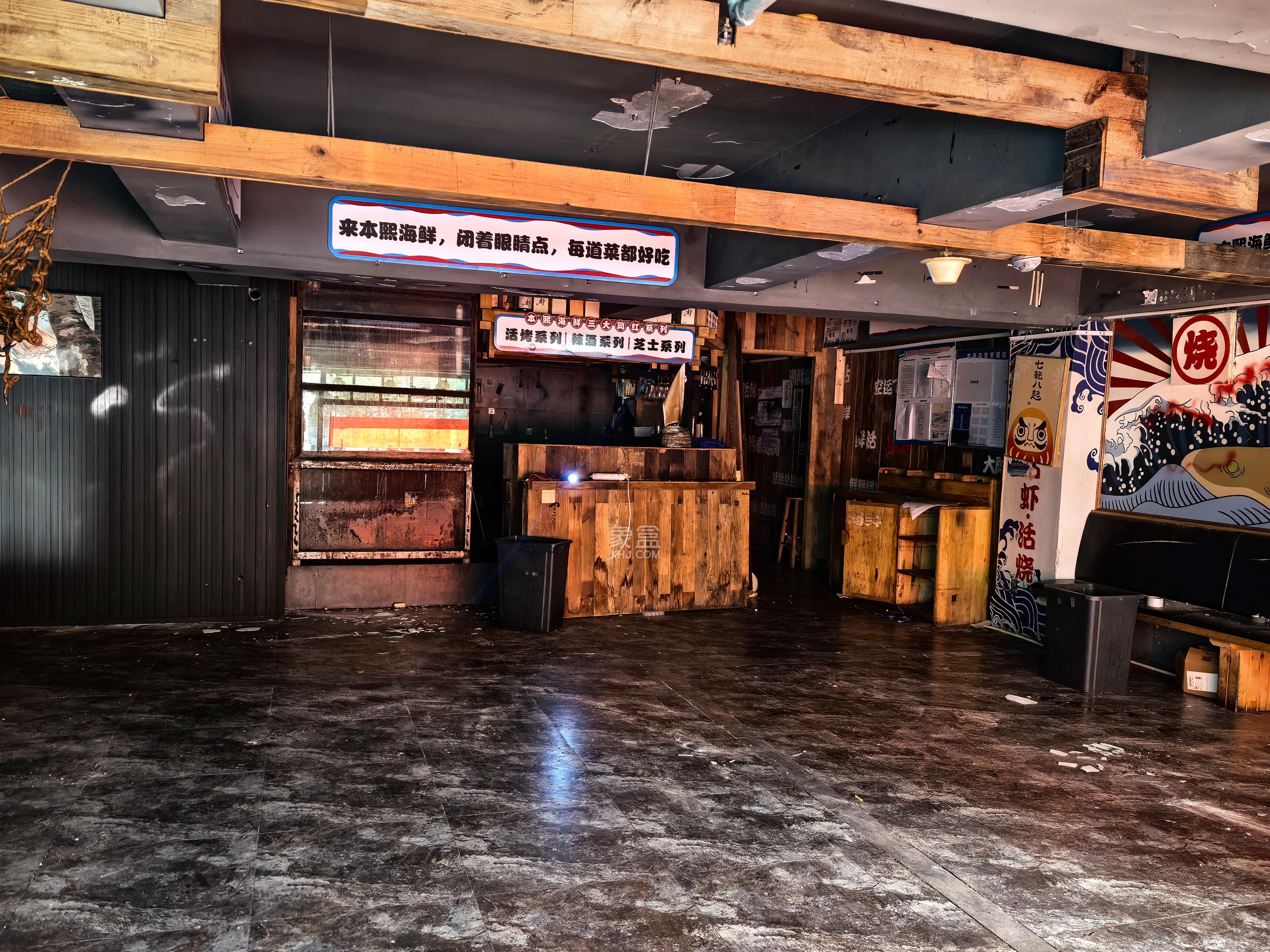 金茂梅溪湖   130.0㎡      10000.0元/月室内图