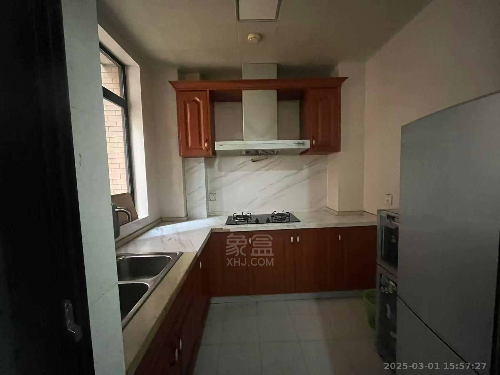 康桥美郡 4室2厅2卫 2500.0元/月 康桥美郡 4室2厅2卫 2500.0元/月室内图