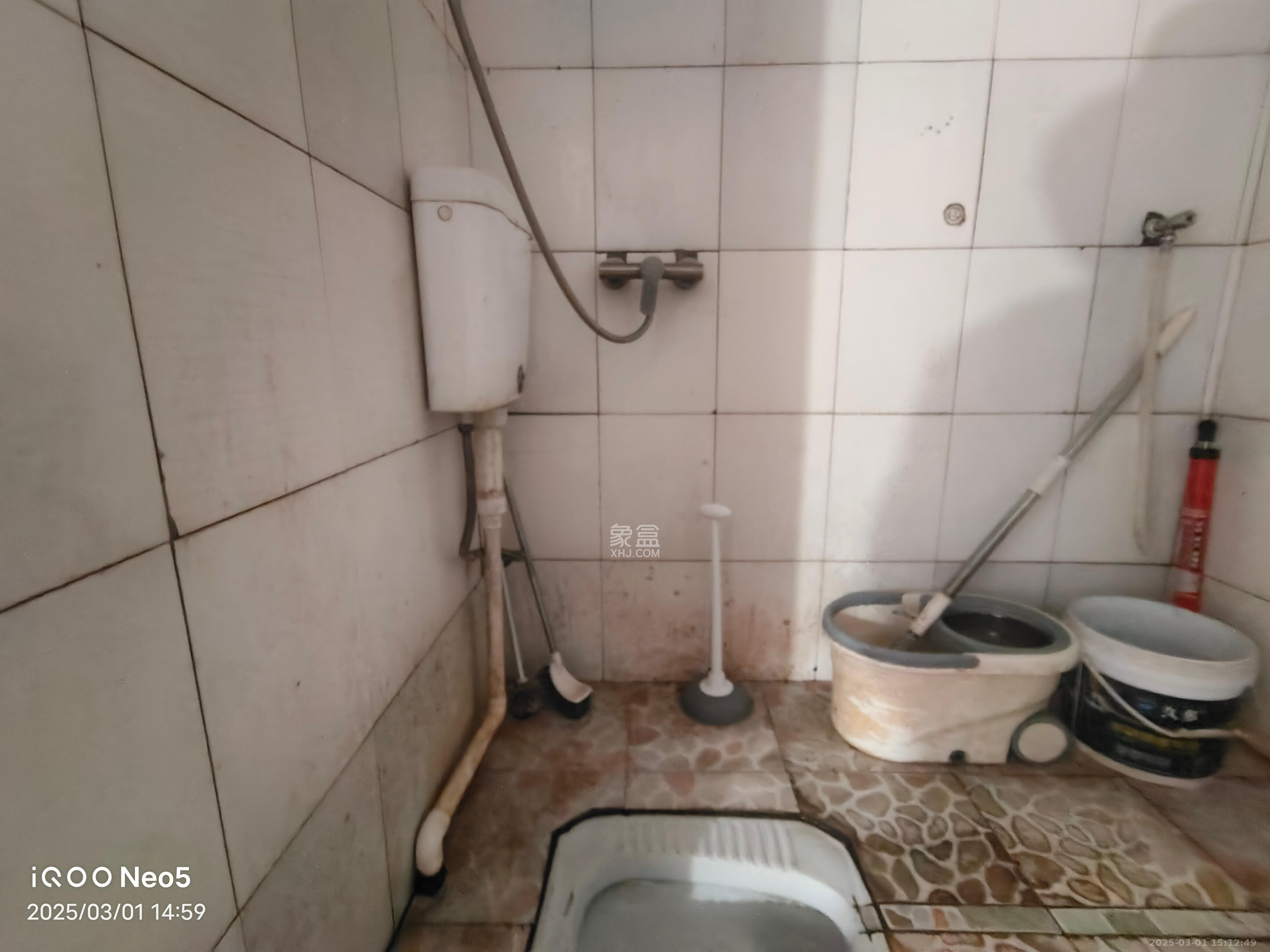 鄱阳小区 1室1厅1卫 700.0元/月 鄱阳小区 1室1厅1卫 700.0元/月室内图