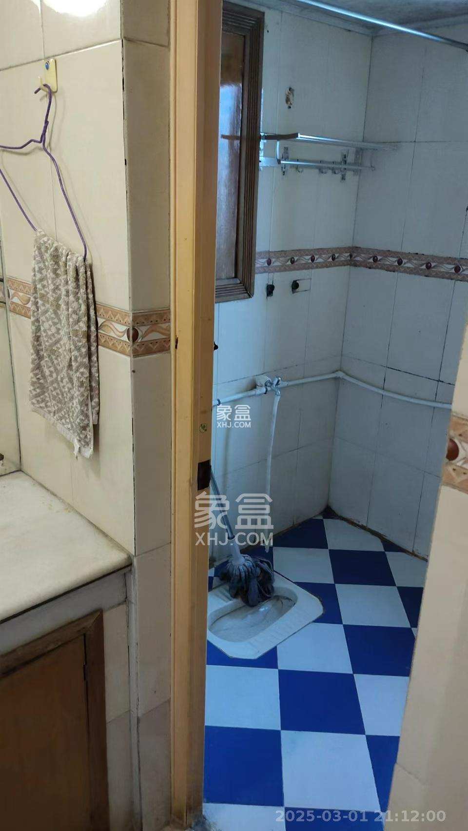 湖南大剧院 4室2厅1卫 2200.0元/月 湖南大剧院 4室2厅1卫 2200.0元/月室内图