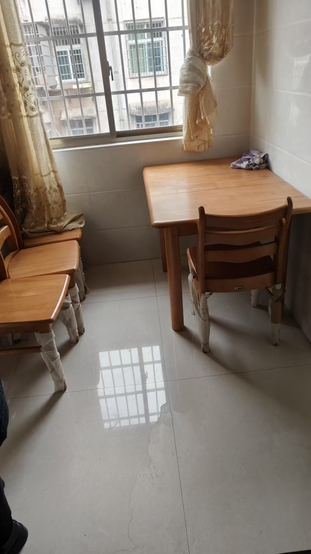 栗公港社区 2室1厅1卫 800.0元/月 栗公港社区 2室1厅1卫 800.0元/月室内图