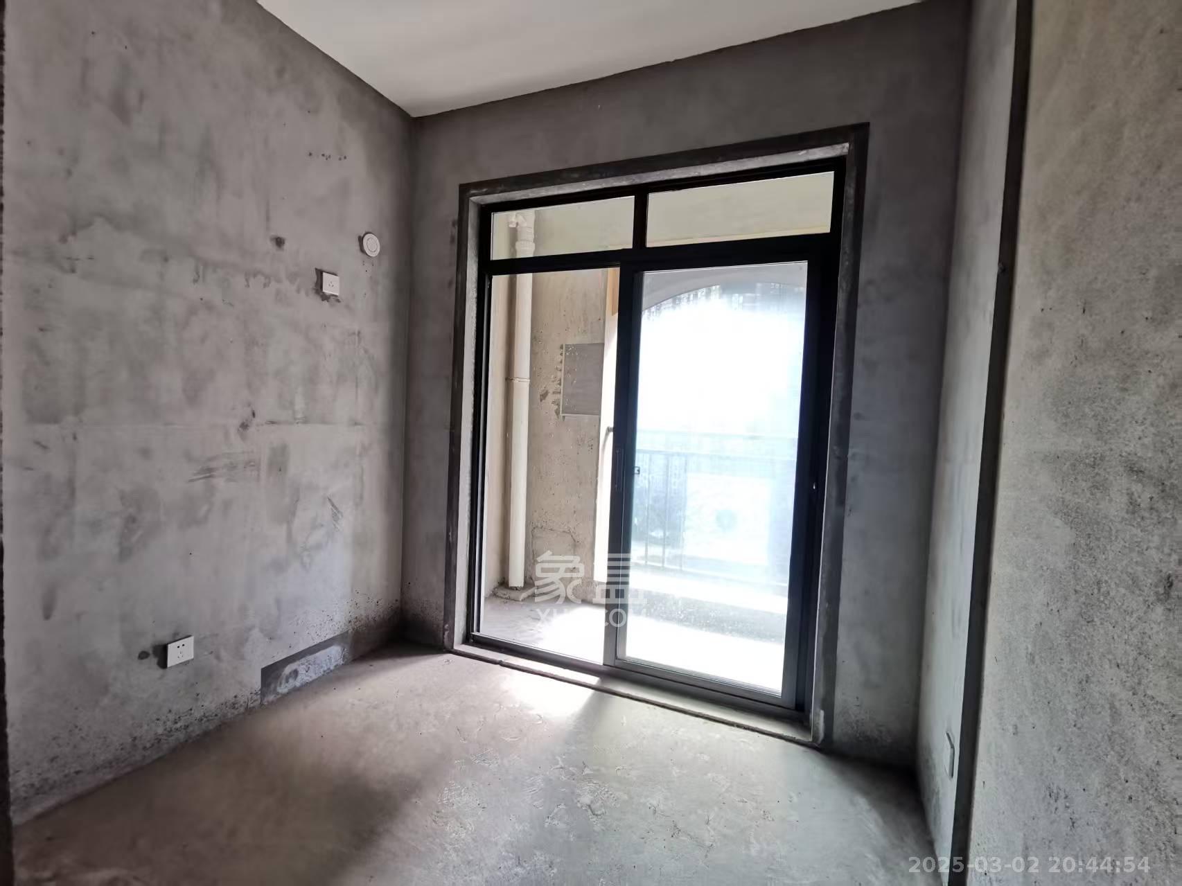 东方名苑臻锦园 0室0厅0卫 75.8万 东方名苑臻锦园 0室0厅0卫 75.8万客厅