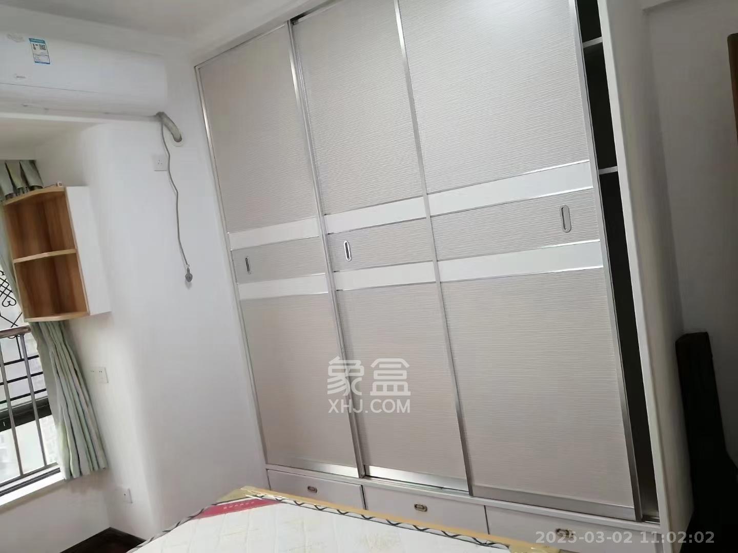 恒基凯旋门三期  2室2厅1卫   1900.00元/月室内图