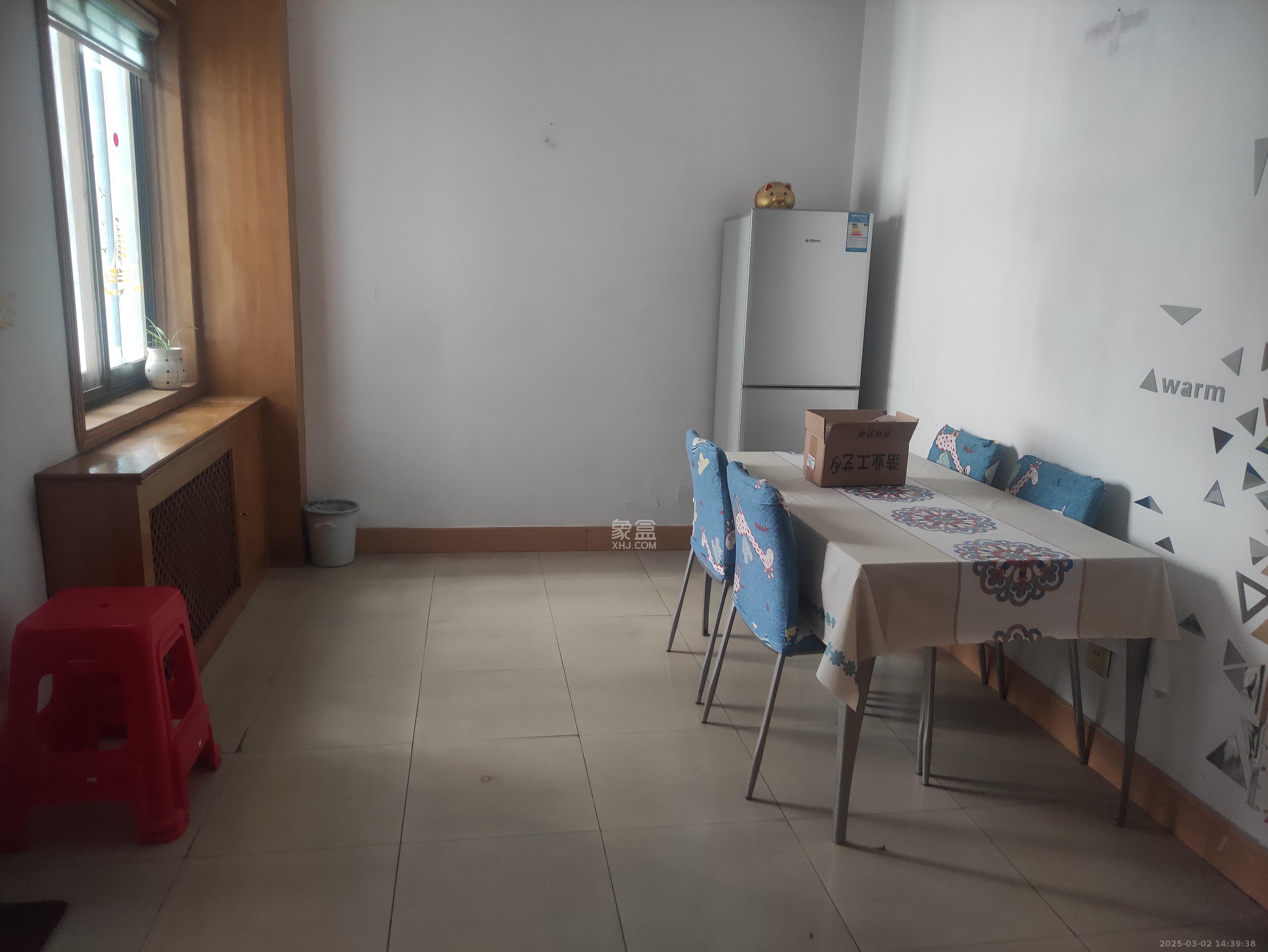 省政府机关梓园住宅区 2室1厅1卫 2800.0元/月 省政府机关梓园住宅区 2室1厅1卫 2800.0元/月室内图